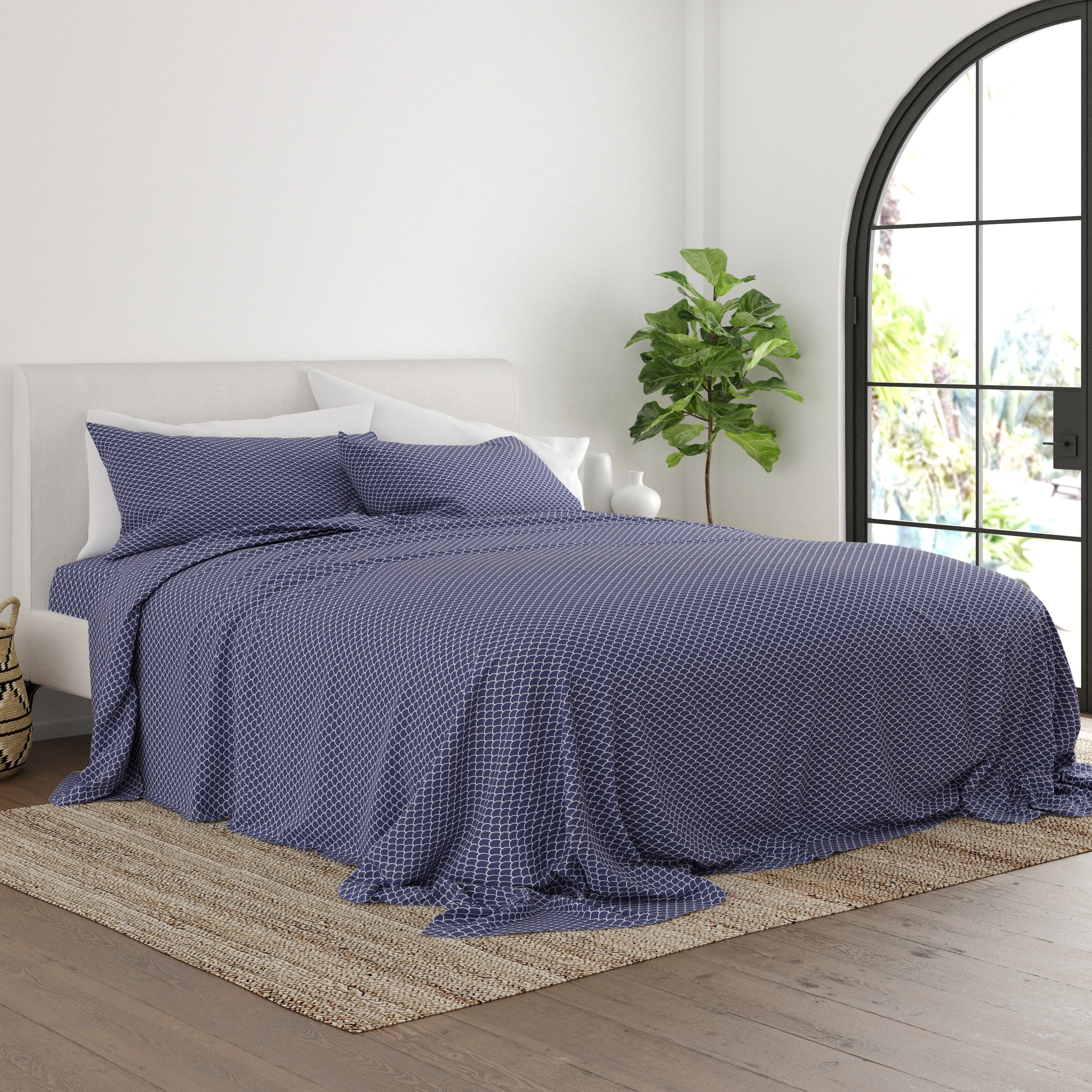 Merit Linens Premium Ultra Soft Scallops Pattern 4 Piece Bed Sheet Set