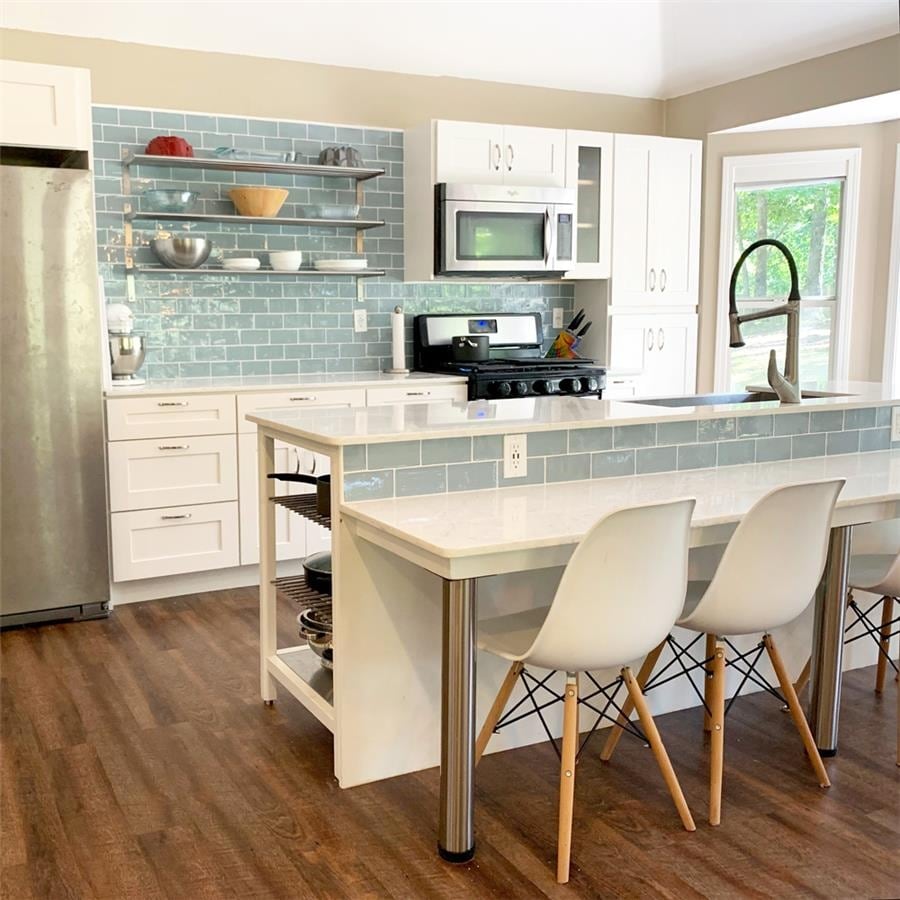 Somertile 3X6 Inch Gloucester Acqua Ceramic Wall Tile 16 Tiles 2 Sqft.