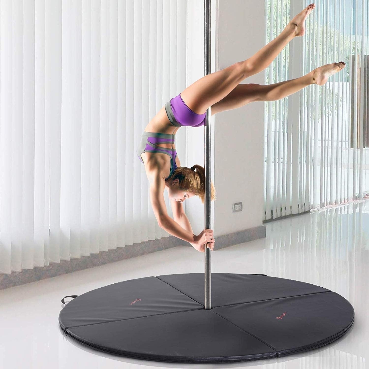 Soozier Round Folding Portable Pole Dance Crash Mat Black