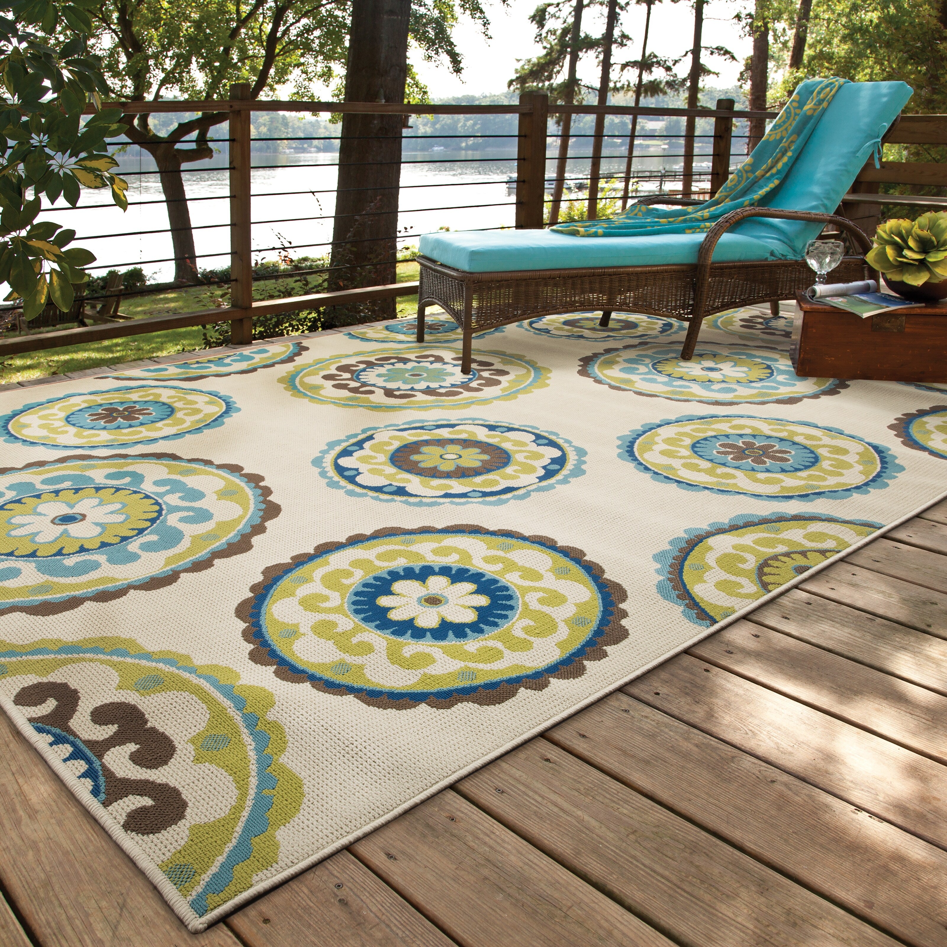 Havenside Home Lewisburg Medallion Ivory Green Indoor Outdoor Area Rug Multi 710 X 10