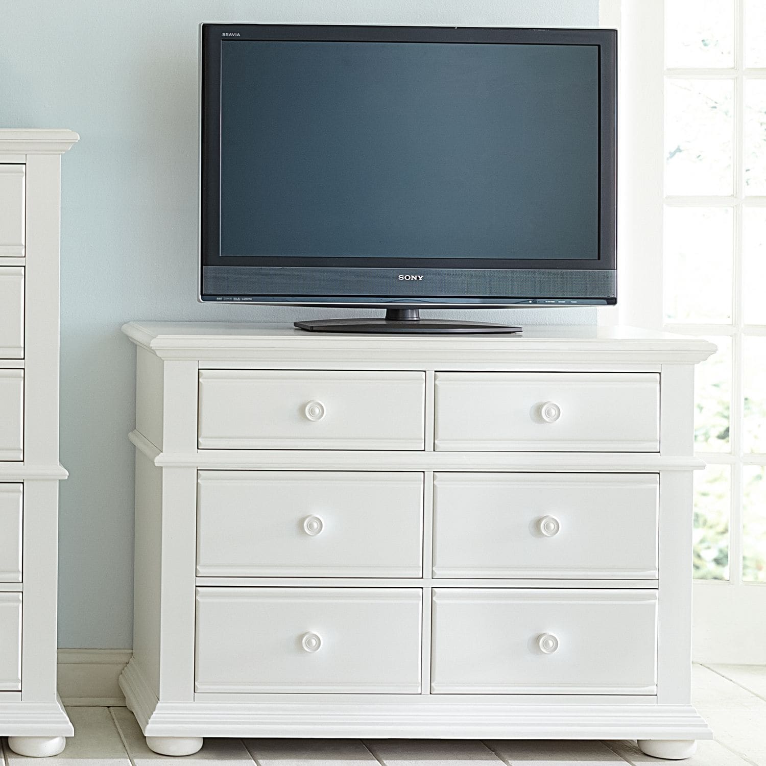 Summer House Oyster White Cottage Media Chest