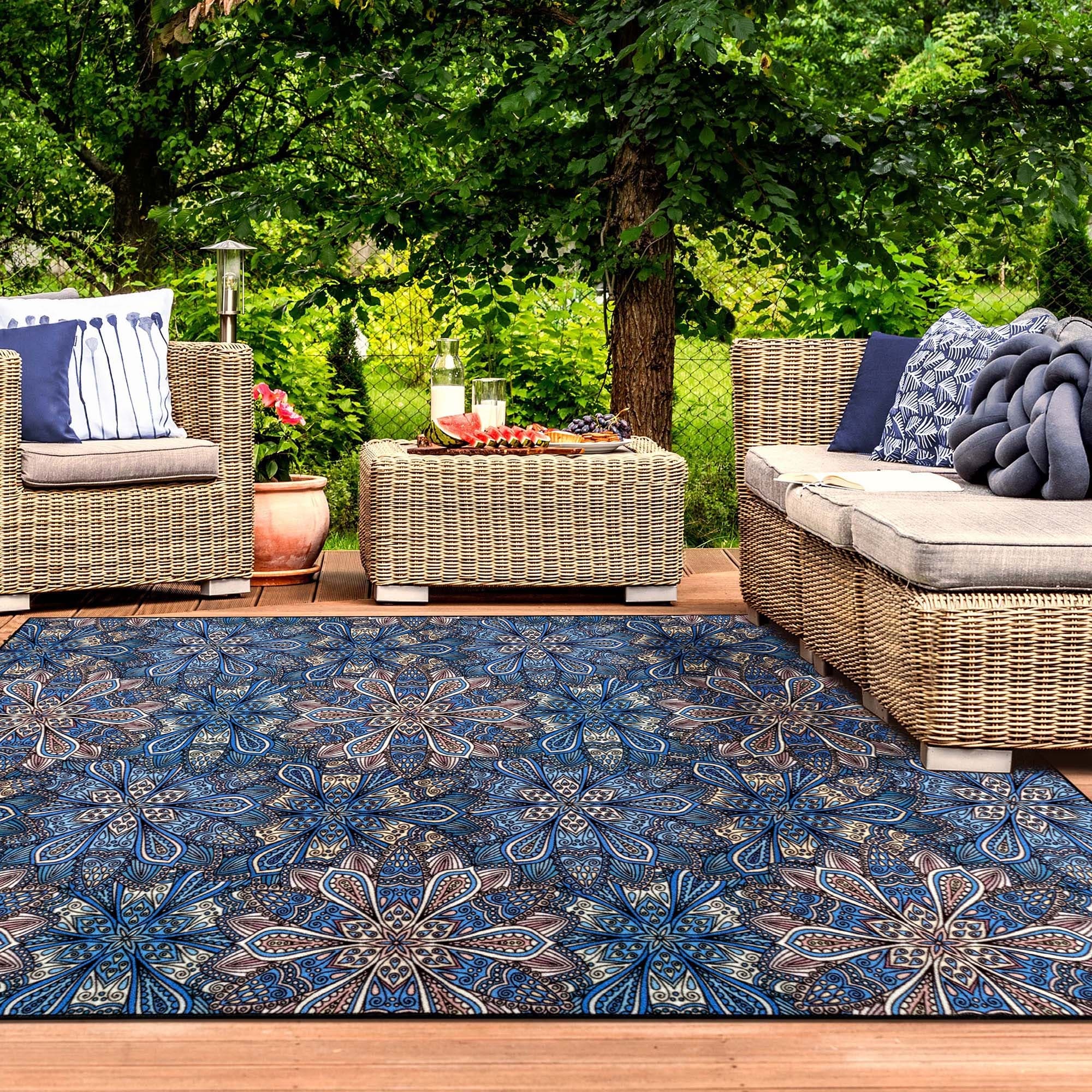 Superior Non Slip Kineo Outdoor Area Rug