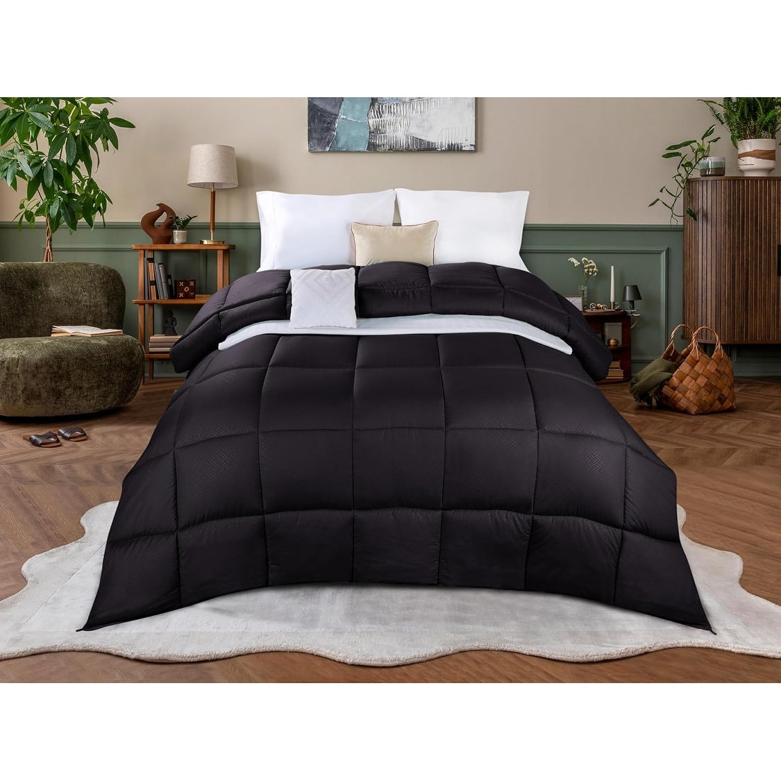 Superior All Season Luxurious Striped Down Alternative Comforter