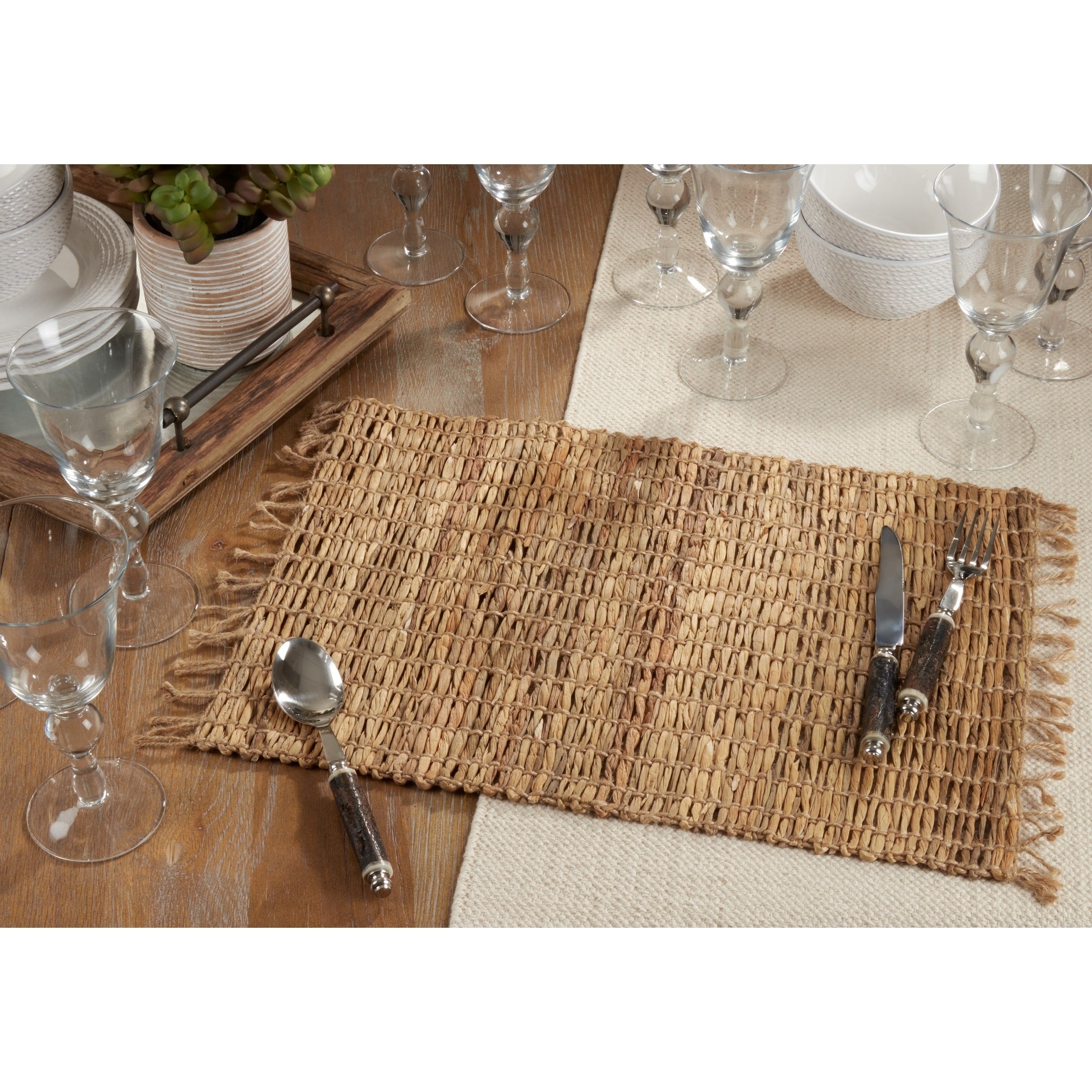 Table Mats With Water Hyacinth Design Set Of 4