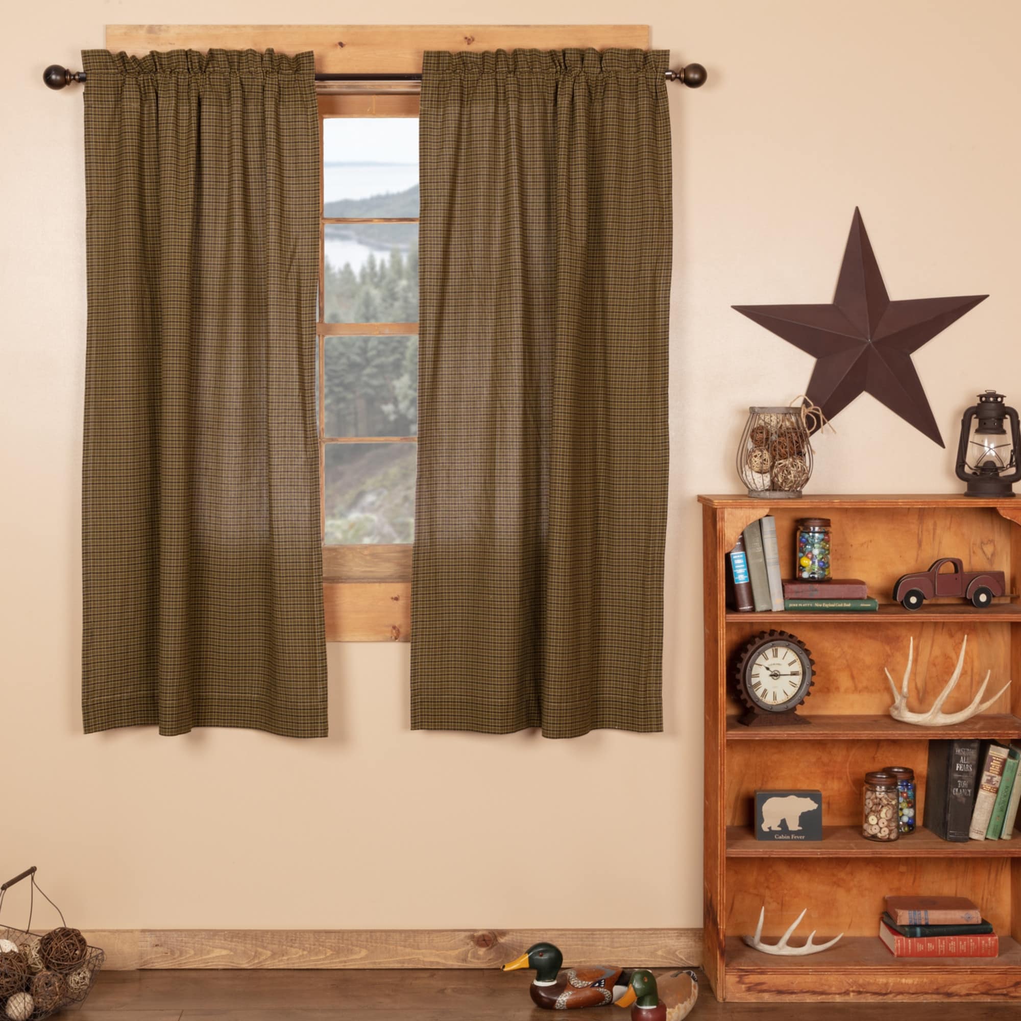 Tea Cabin Green Plaid Short Panel Set 63 X 36