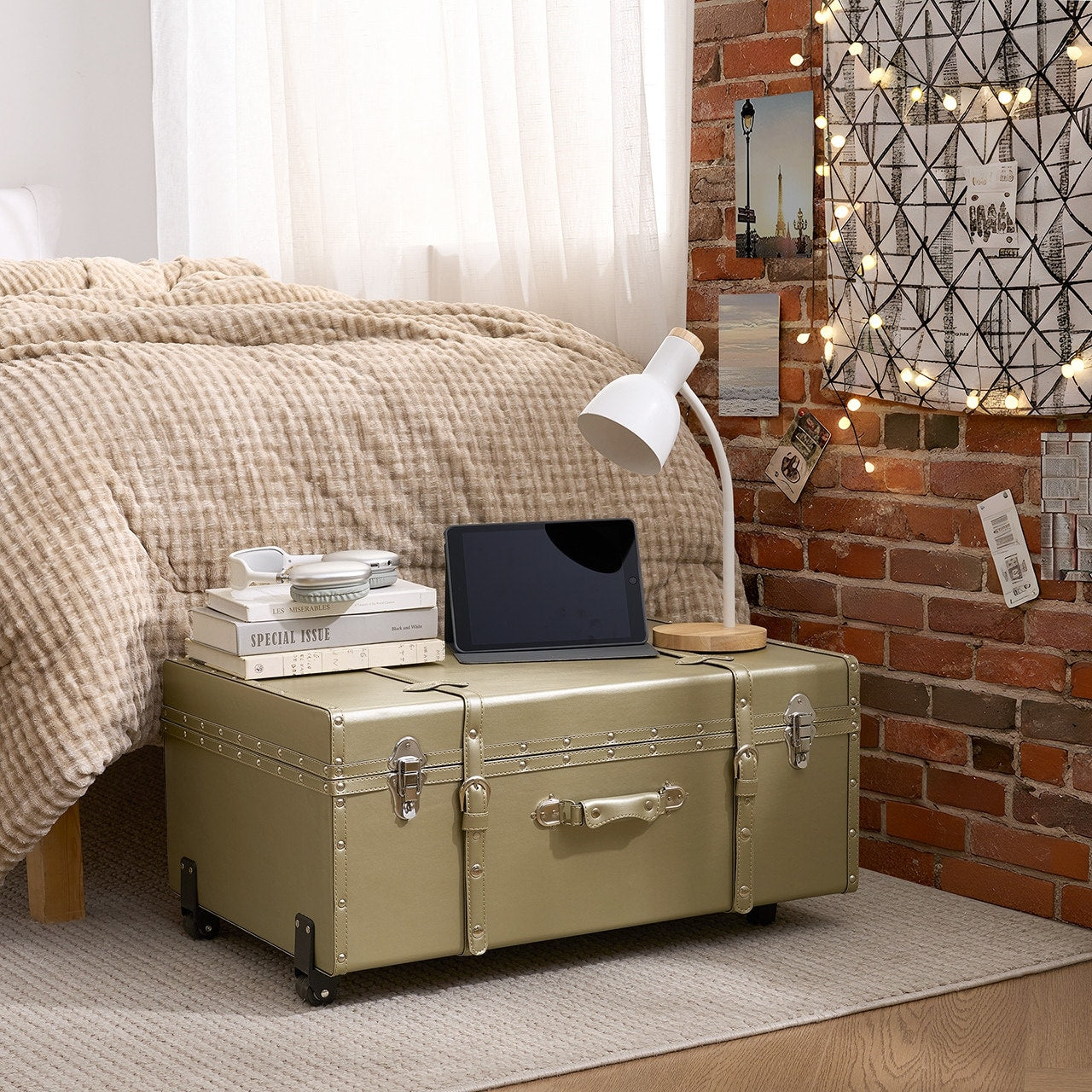 Texture Brand Trunk Glitter Gold