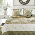 The Gray Barn Crosskeys Patchwork 3 Piece Quilt Set