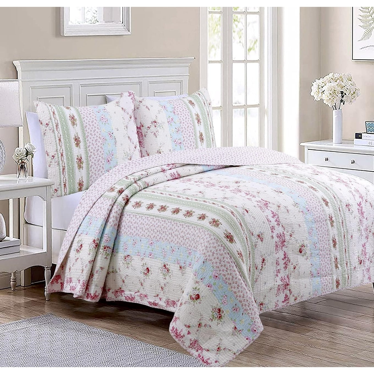 The Gray Barn Fri Tex Patchwork 3 Piece Quilt Set