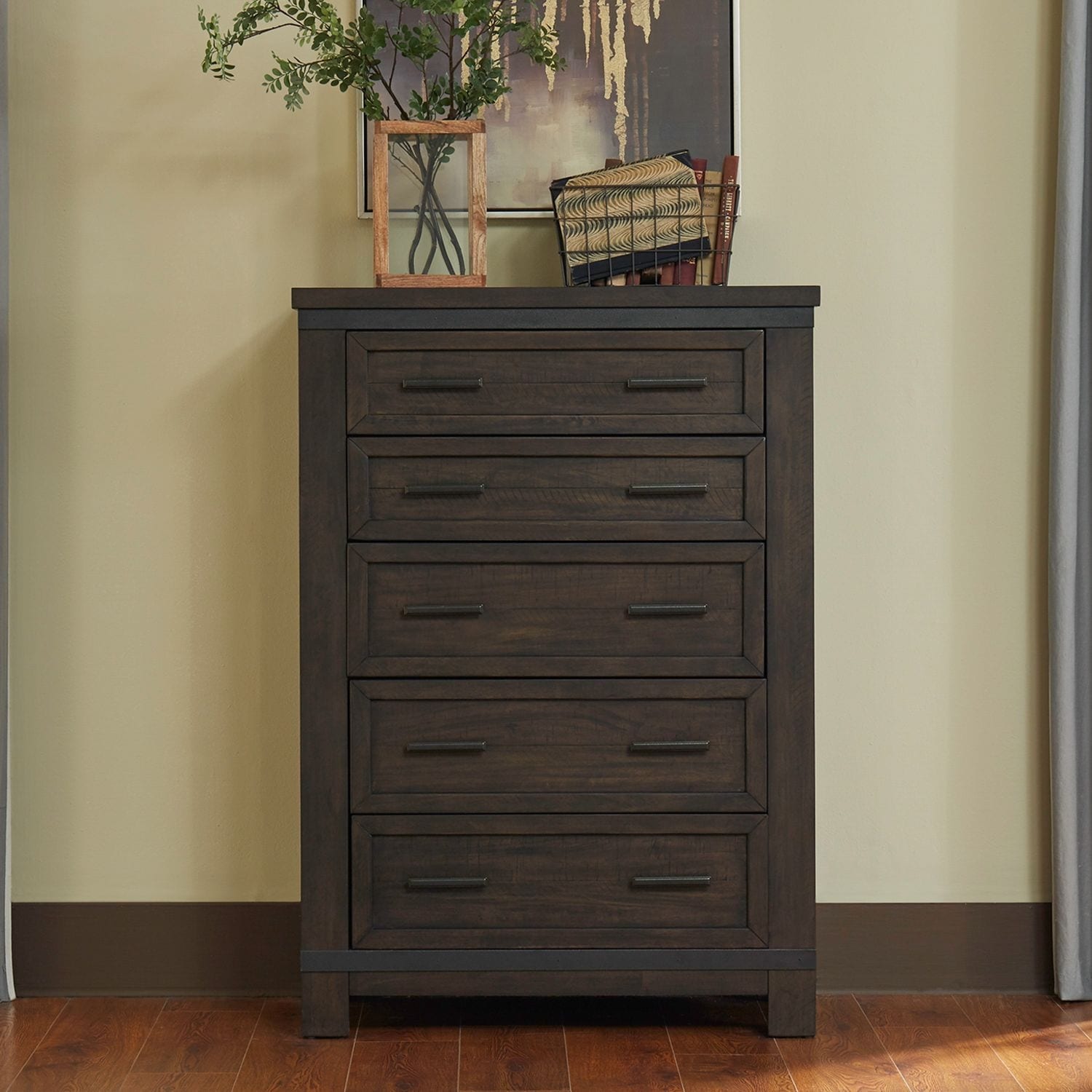 Thornwood Hills Rock Beaten Gray 5 Drawer Chest