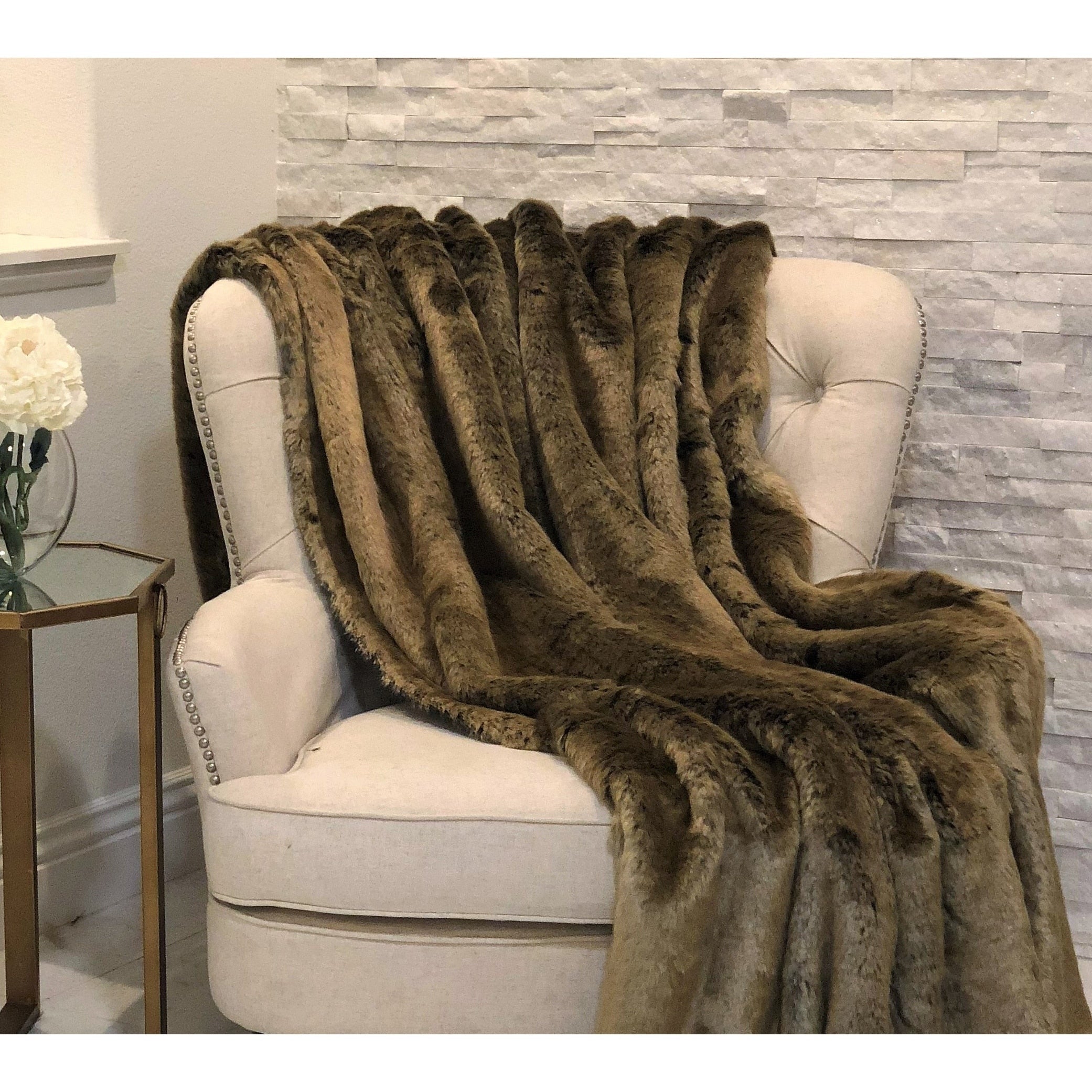 Tissavel Volga Rabbit Faux Fur Handmade Luxury Throw Throw 36W X 60L