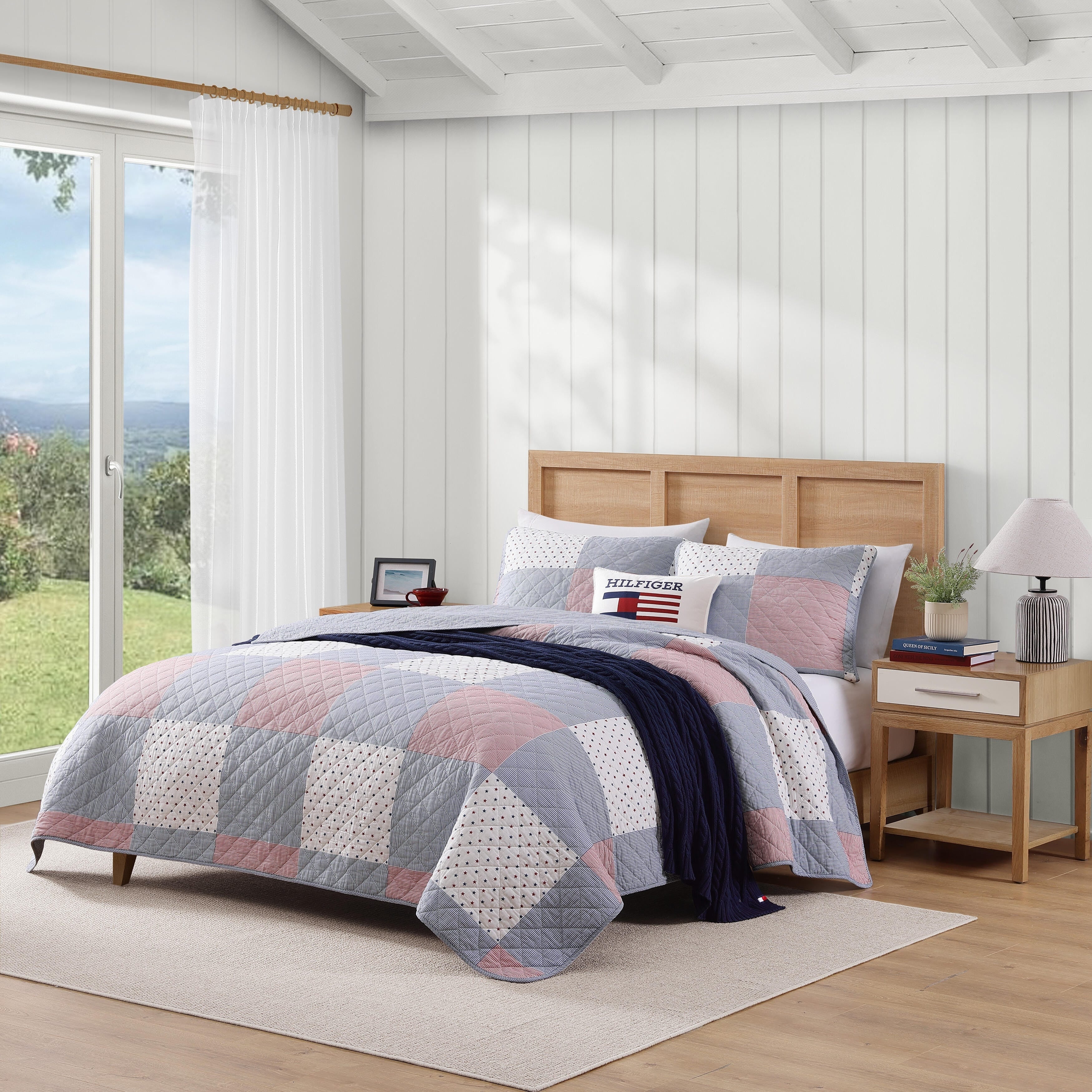 Tommy Hilfiger Ithaca Americana Patchwork Blue Cotton Reversible Quilt Set