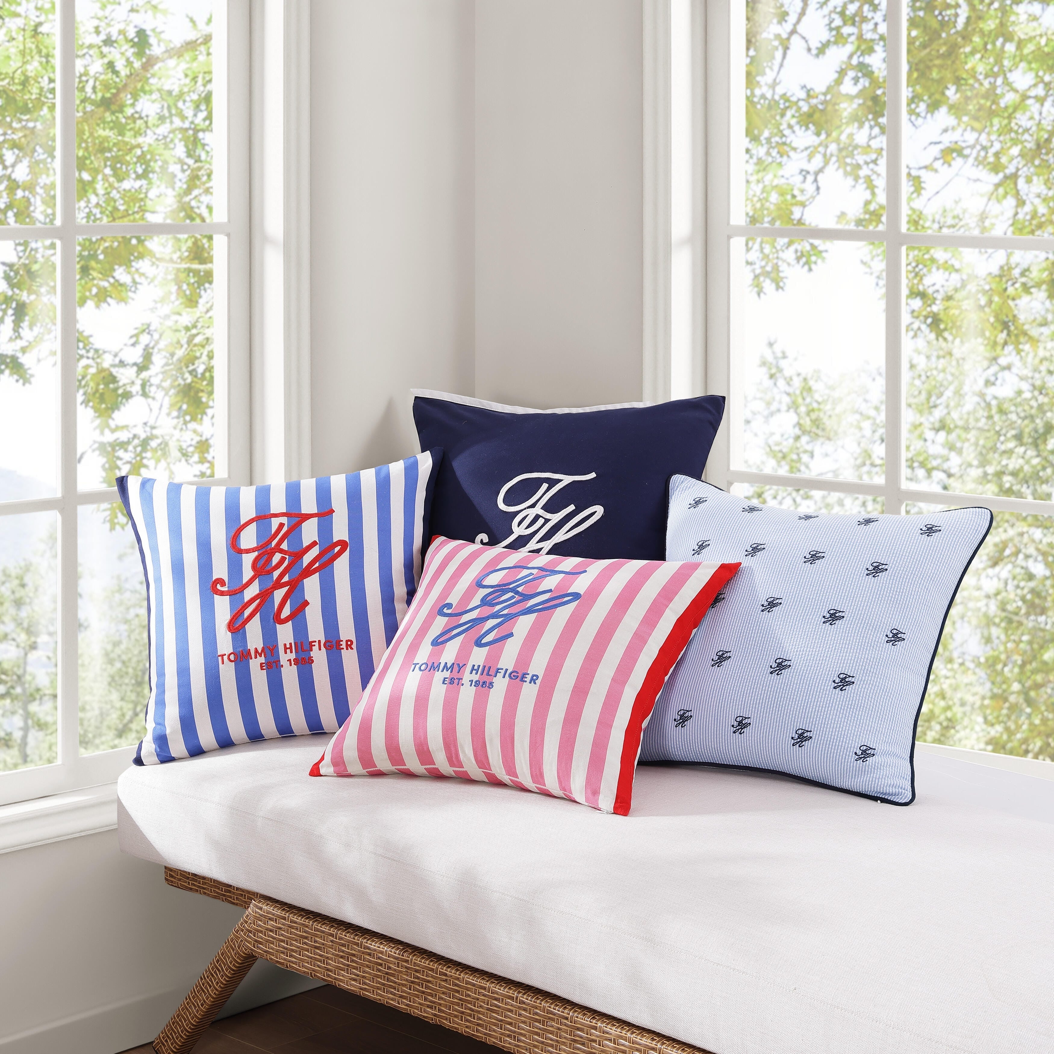 Tommy Hilfiger Printed Cotton Canvas Decorative Pillow 20X20