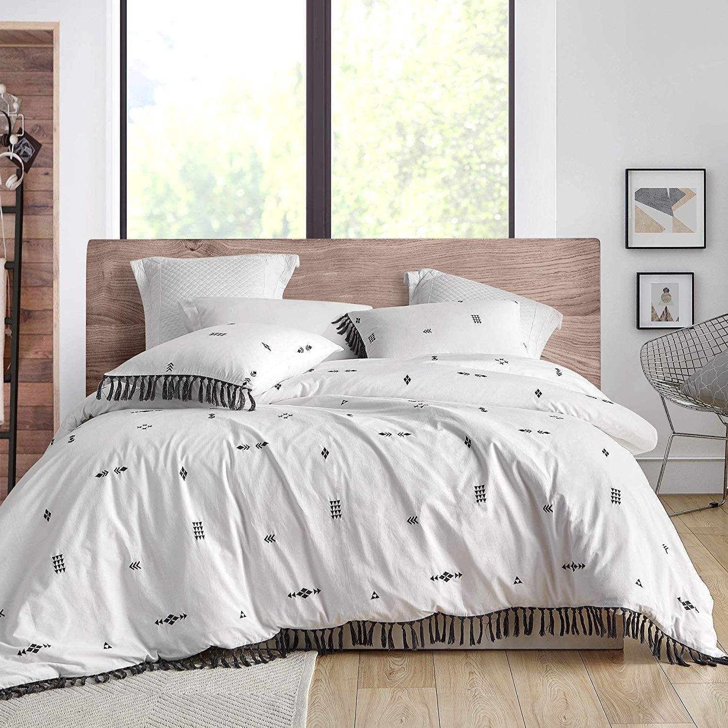 Topaz Textured Oversized Comforter White With Dark Gray Accent