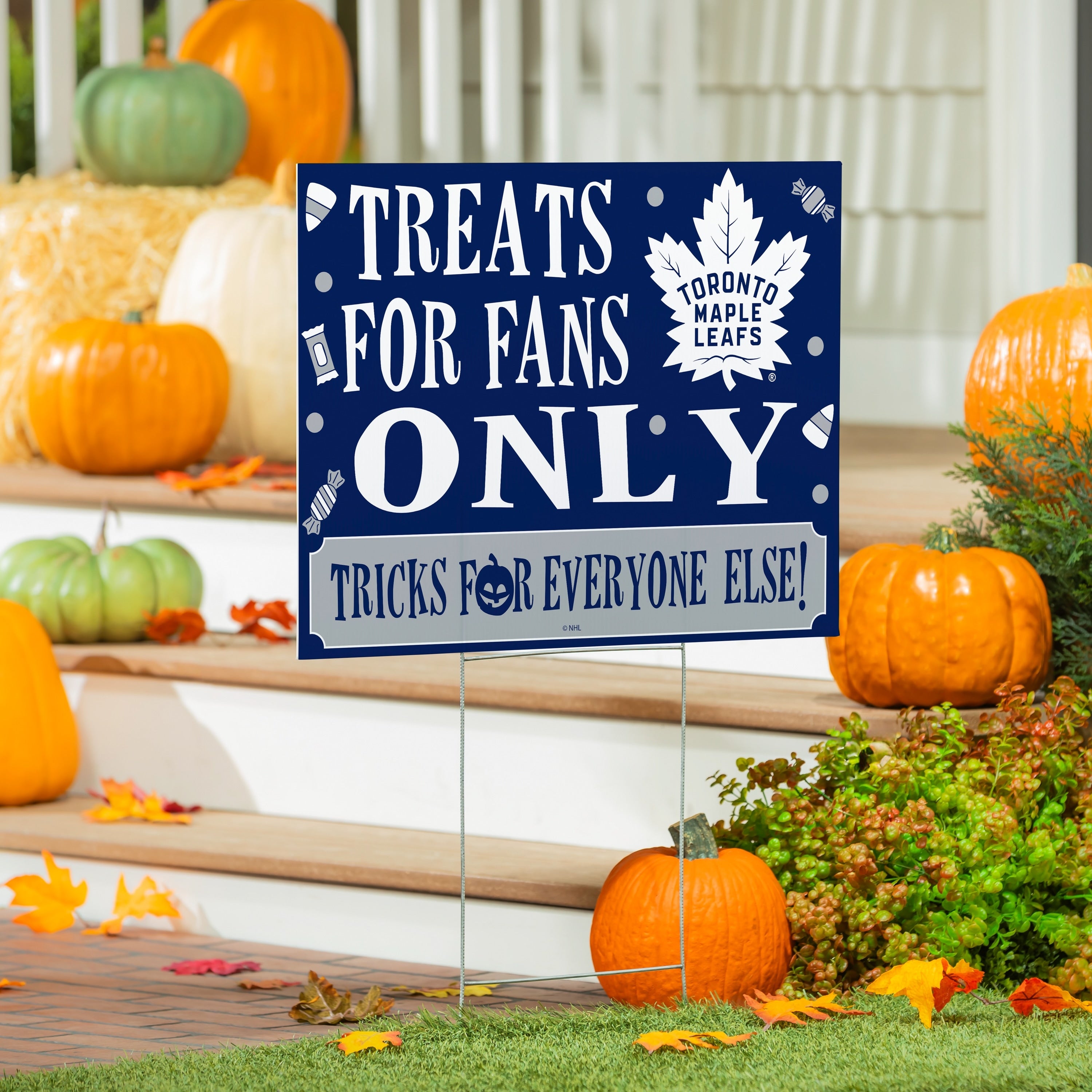 Toronto Maple Leafs Yard Sign Halloween Treats For Fans
