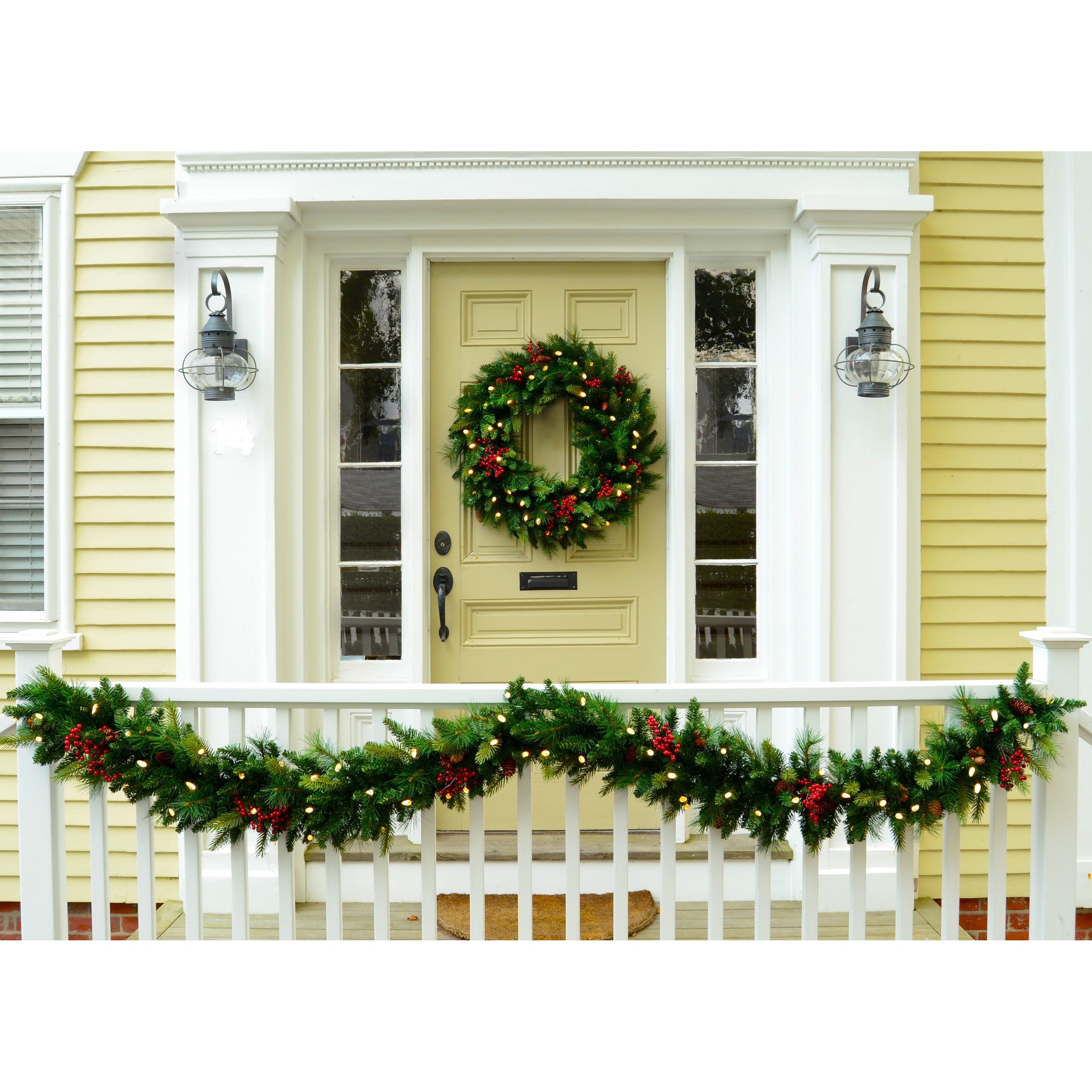 Traditional Woodland Berry Garland B O W Warm White Multi Led Lights