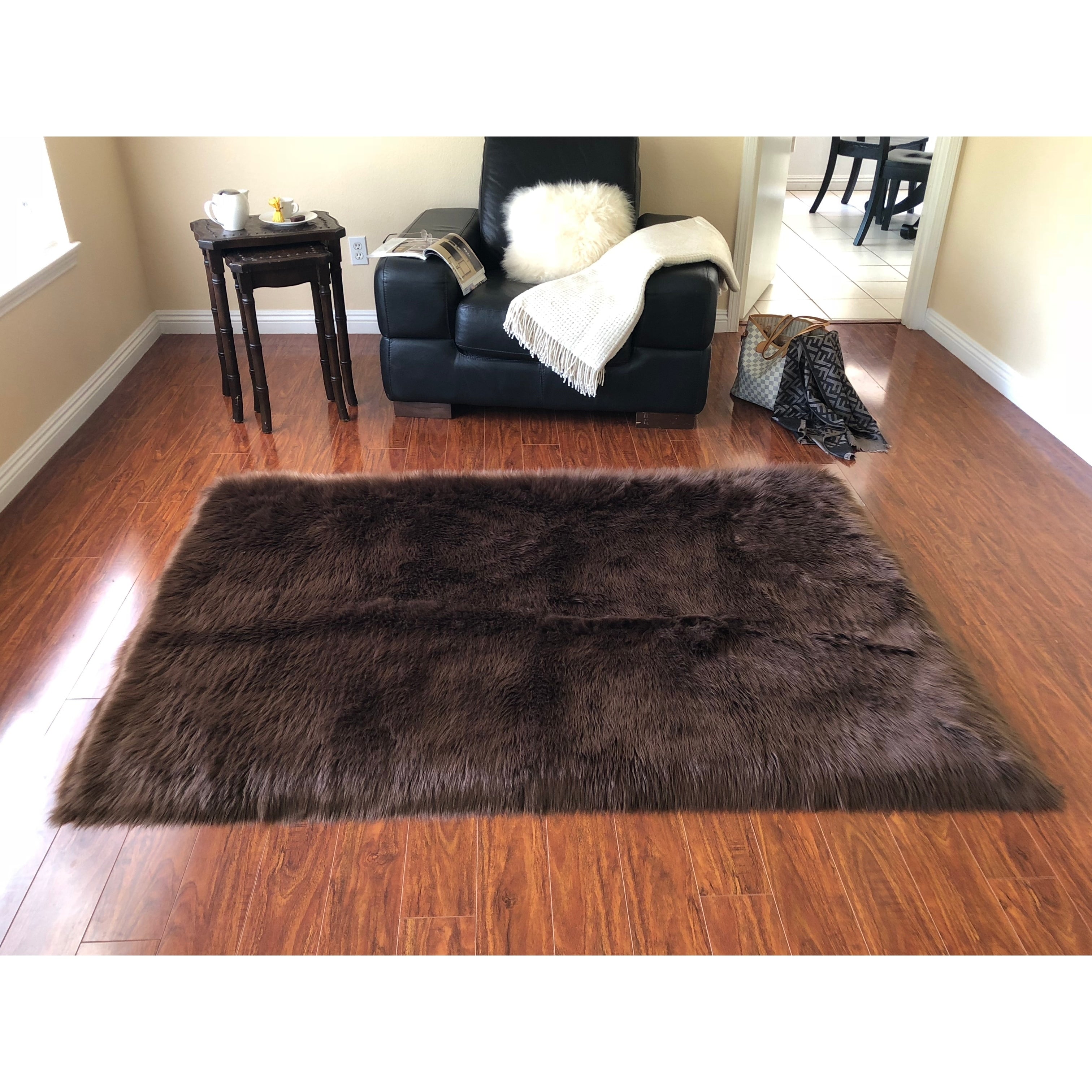 Silver Orchid Nansen Luxurious Faux Sheepskin Square Shape Shag Area Rug