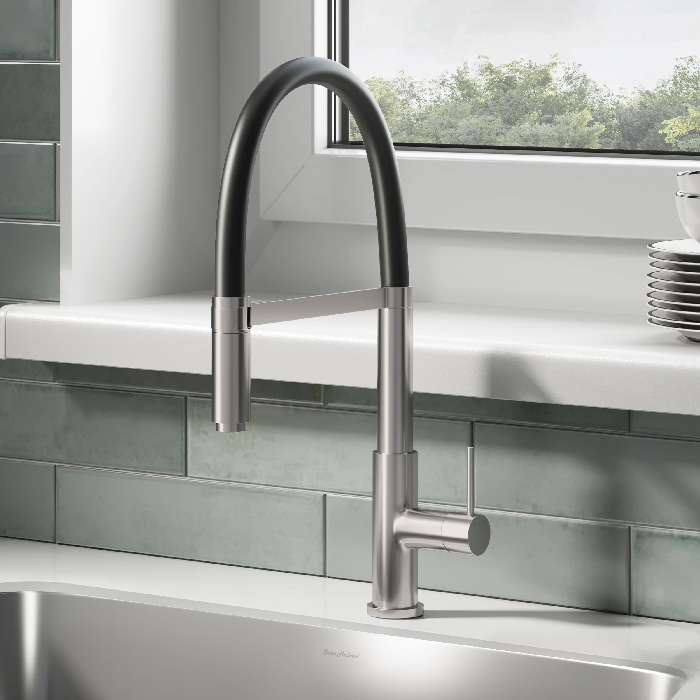 Troyes Single Handle Pull Down Kitchen Faucet