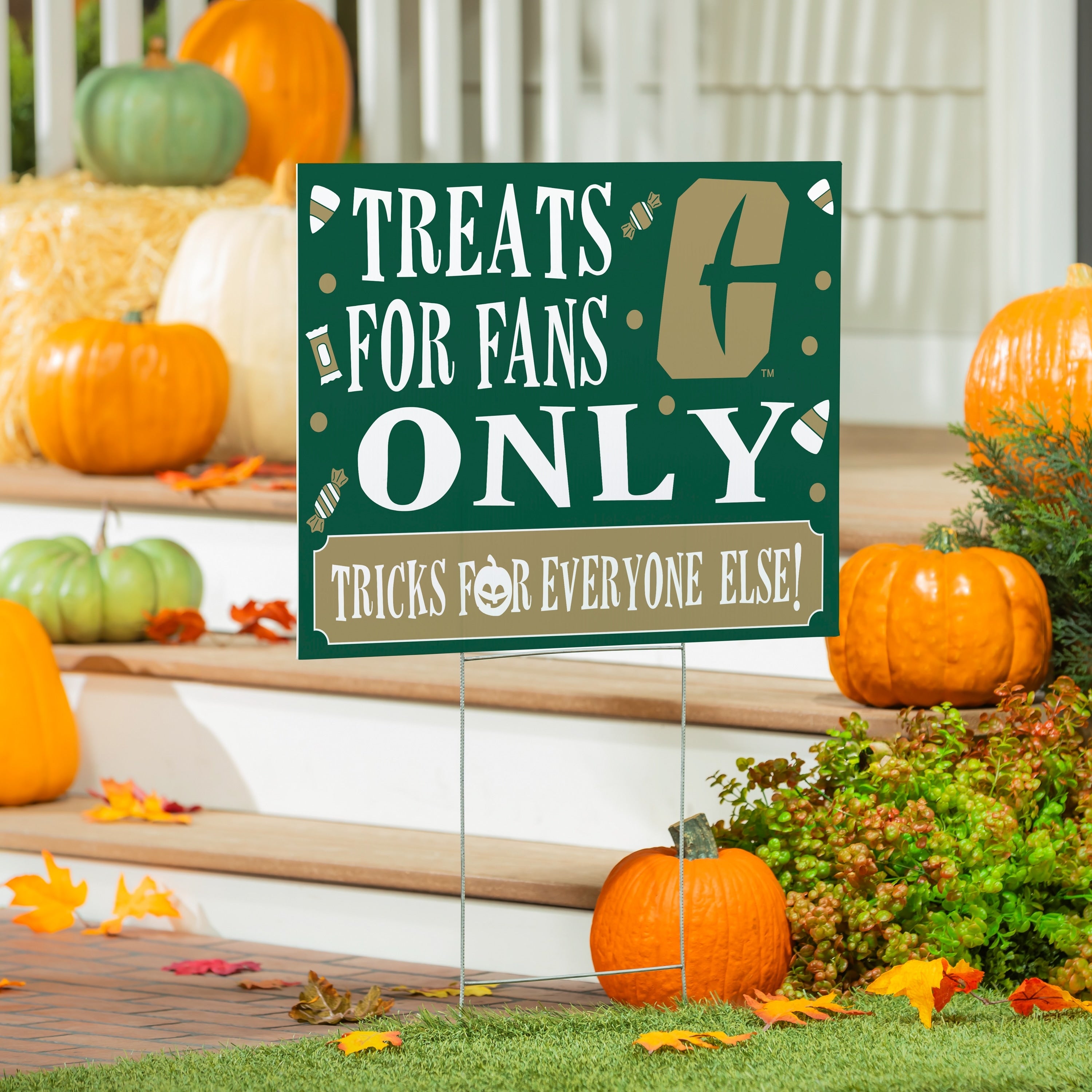 University Of North Carolina Charlotte Yard Sign Halloween Treats For Fans