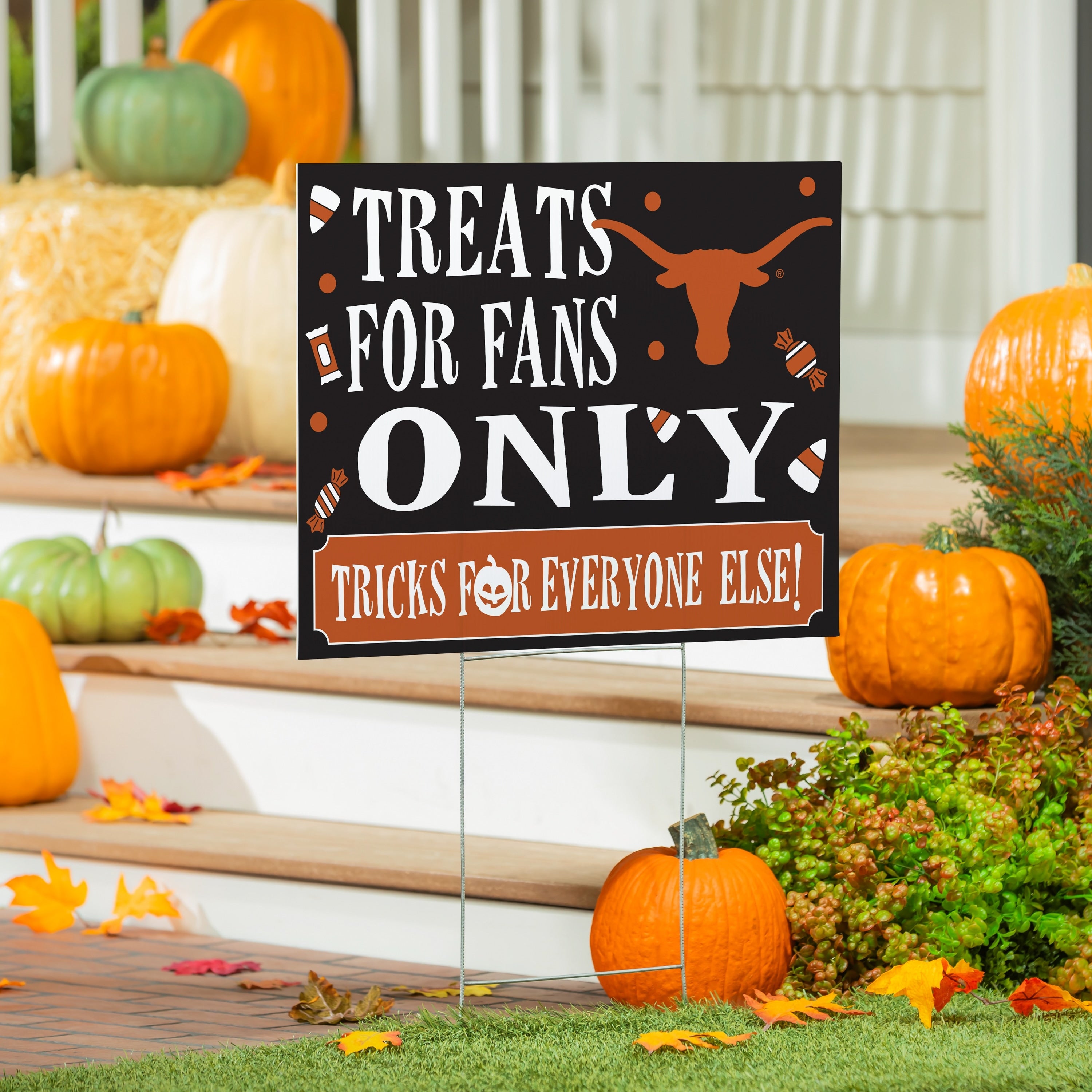 University Of Texas Coroplast Yard Sign Halloween Treats For Fans