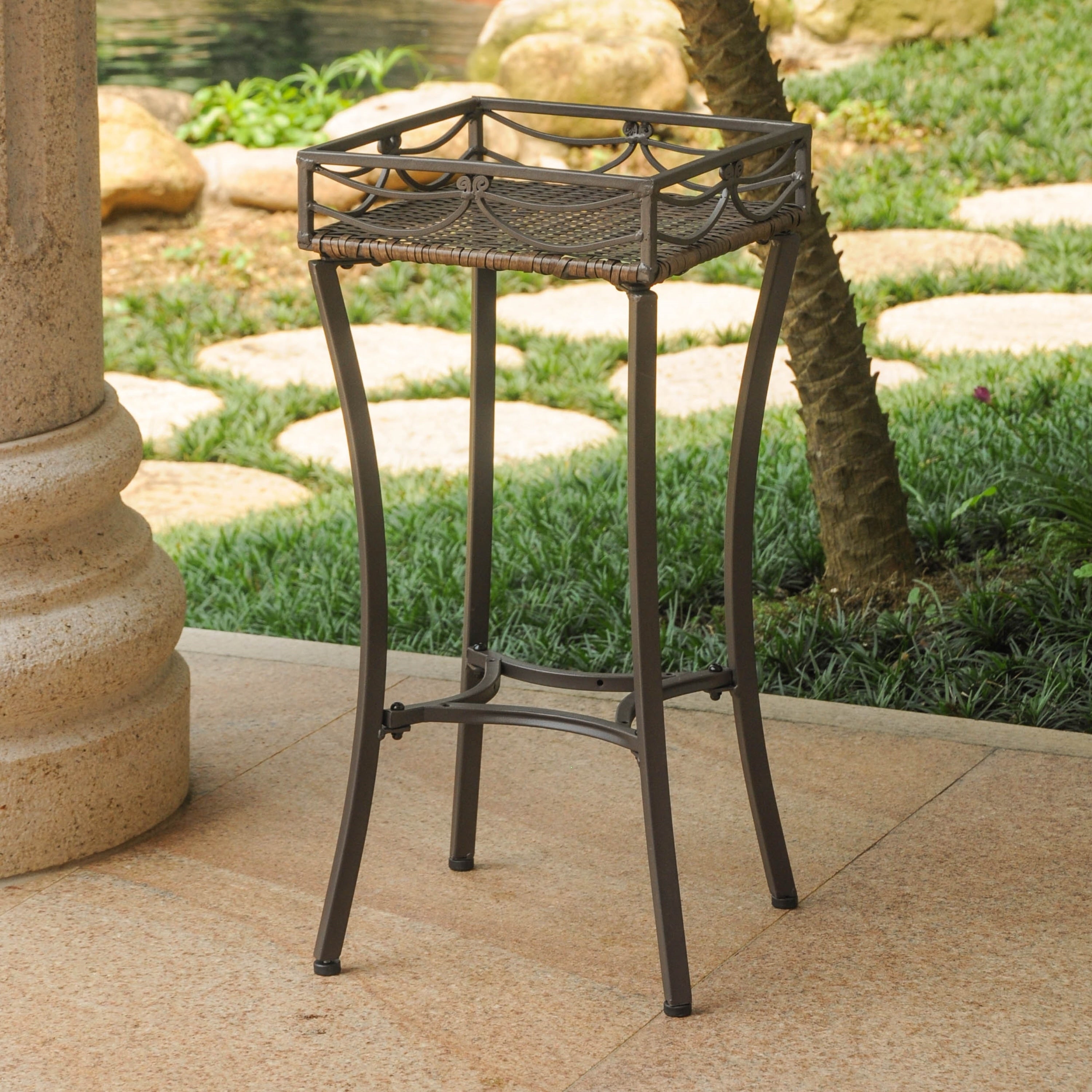International Caravan Valencia Resin Wicker Plant Stand