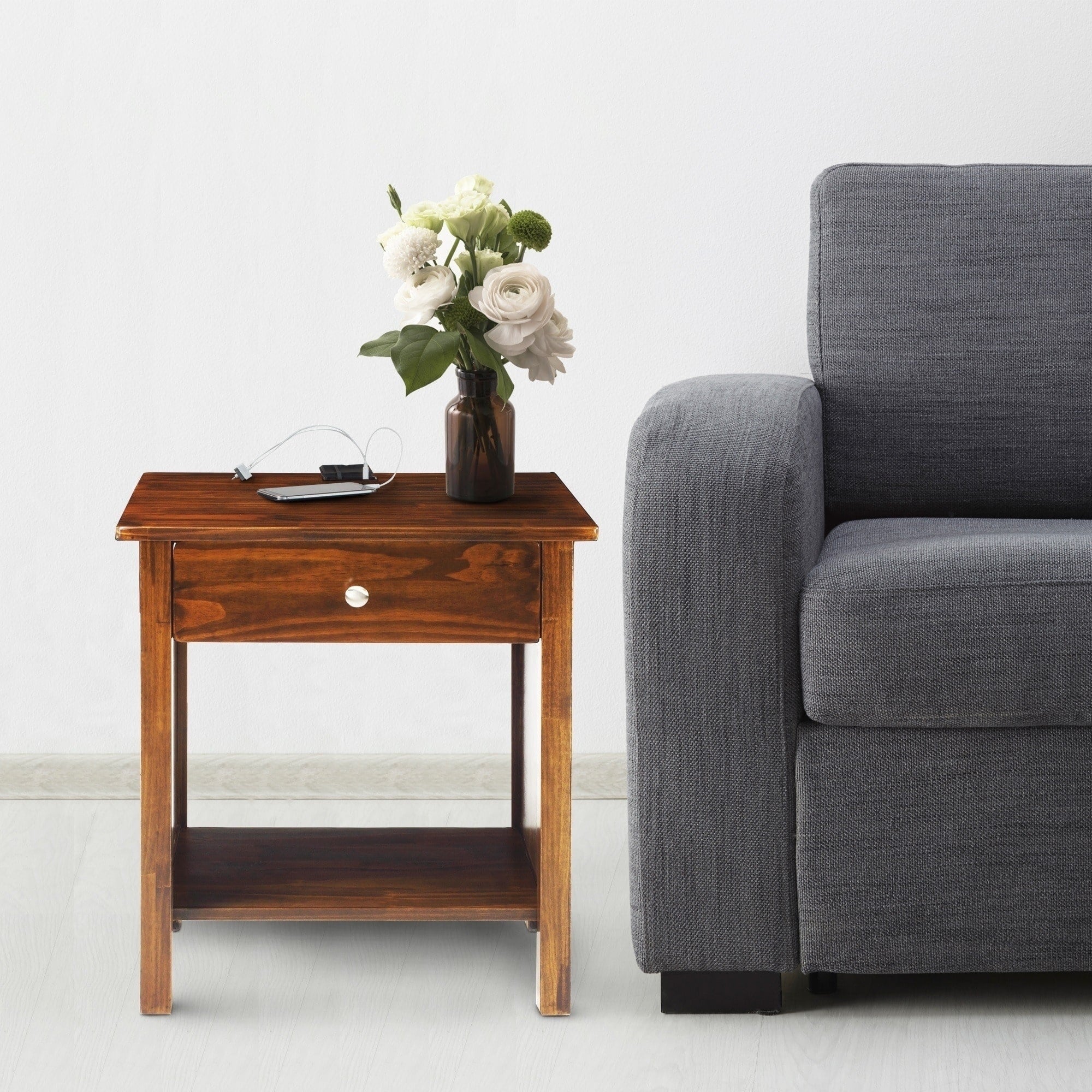 Vanderbilt Nightstand End Table With 4 Usb Ports
