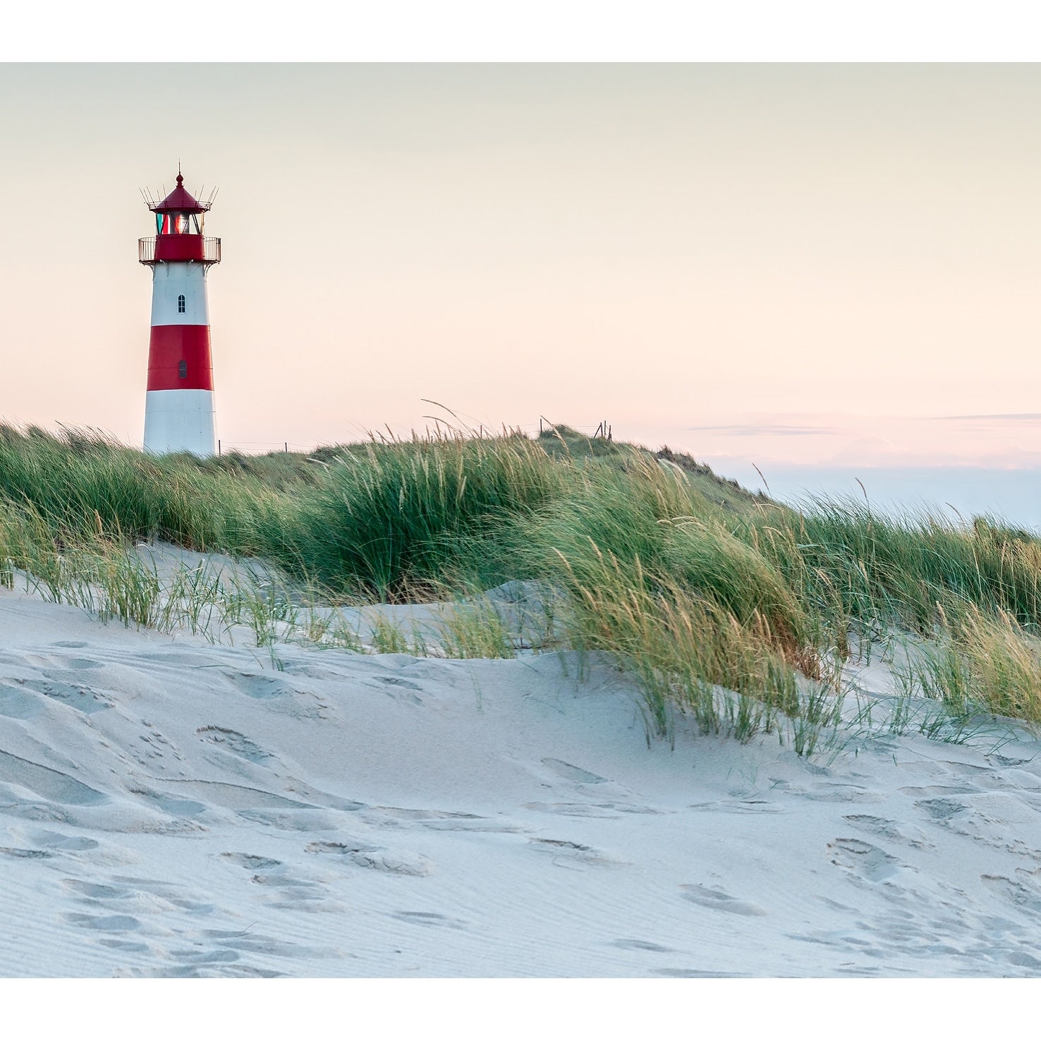 Veer Decor Lighthouse Dunes Wall Mural