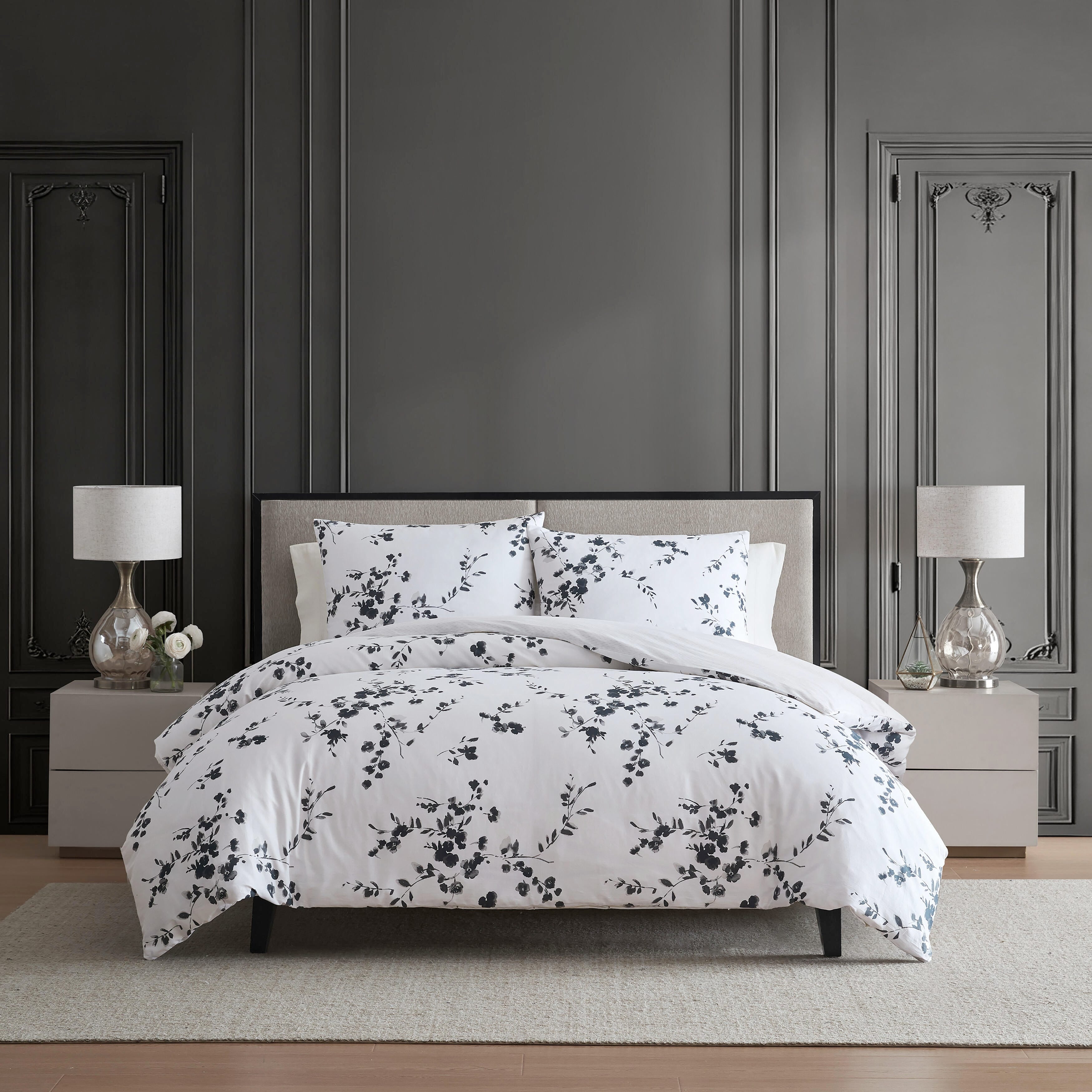 Vera Wang Noir Bouquet Reversible Quilted Breathable Cotton Comforter Set Grey 3 Piece