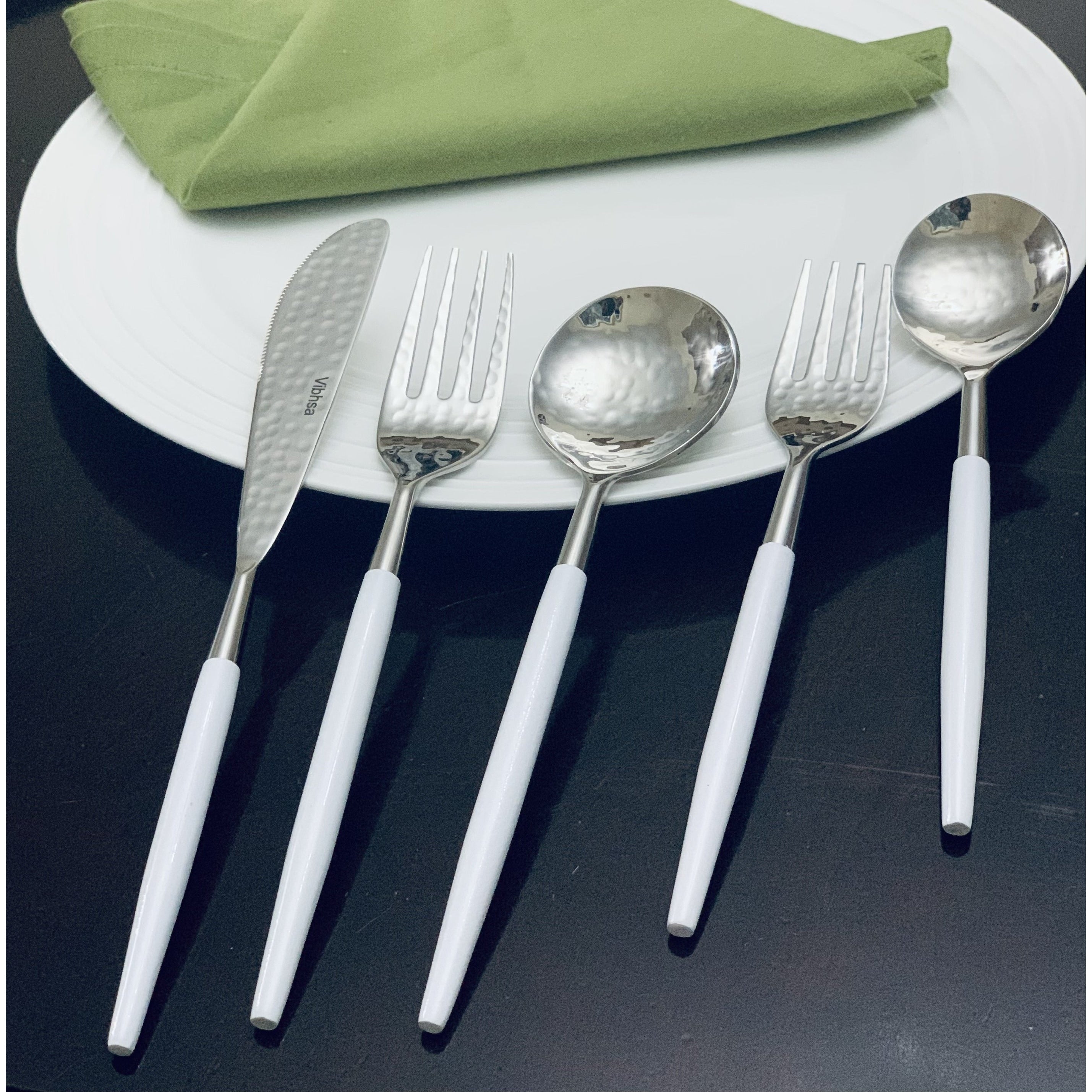 Hammered Flatware Set Of 20 Pieces Silver White