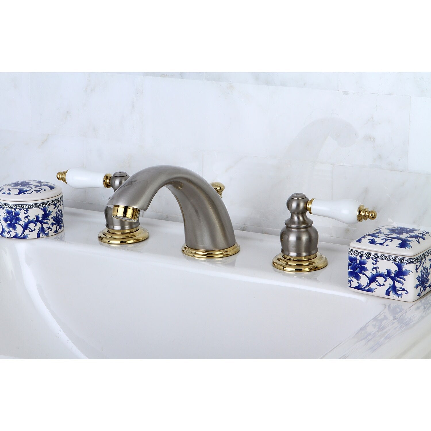 Victorian Widespread Bathroom Faucet In Polished Chrome