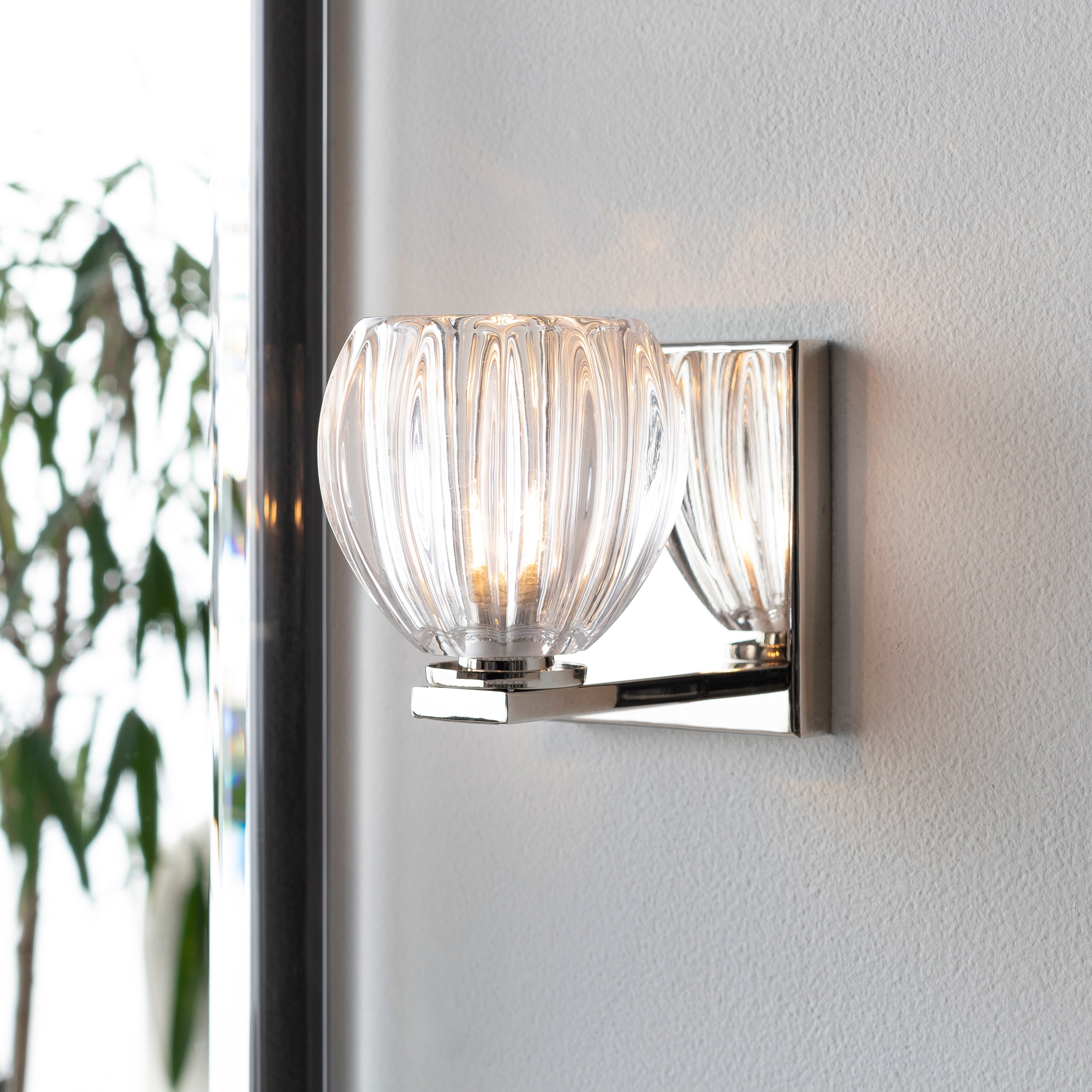 Wahoo Traditional Fluted Glass 1 Light Wall Sconce 5 H X 4.5 W X 5.75 D