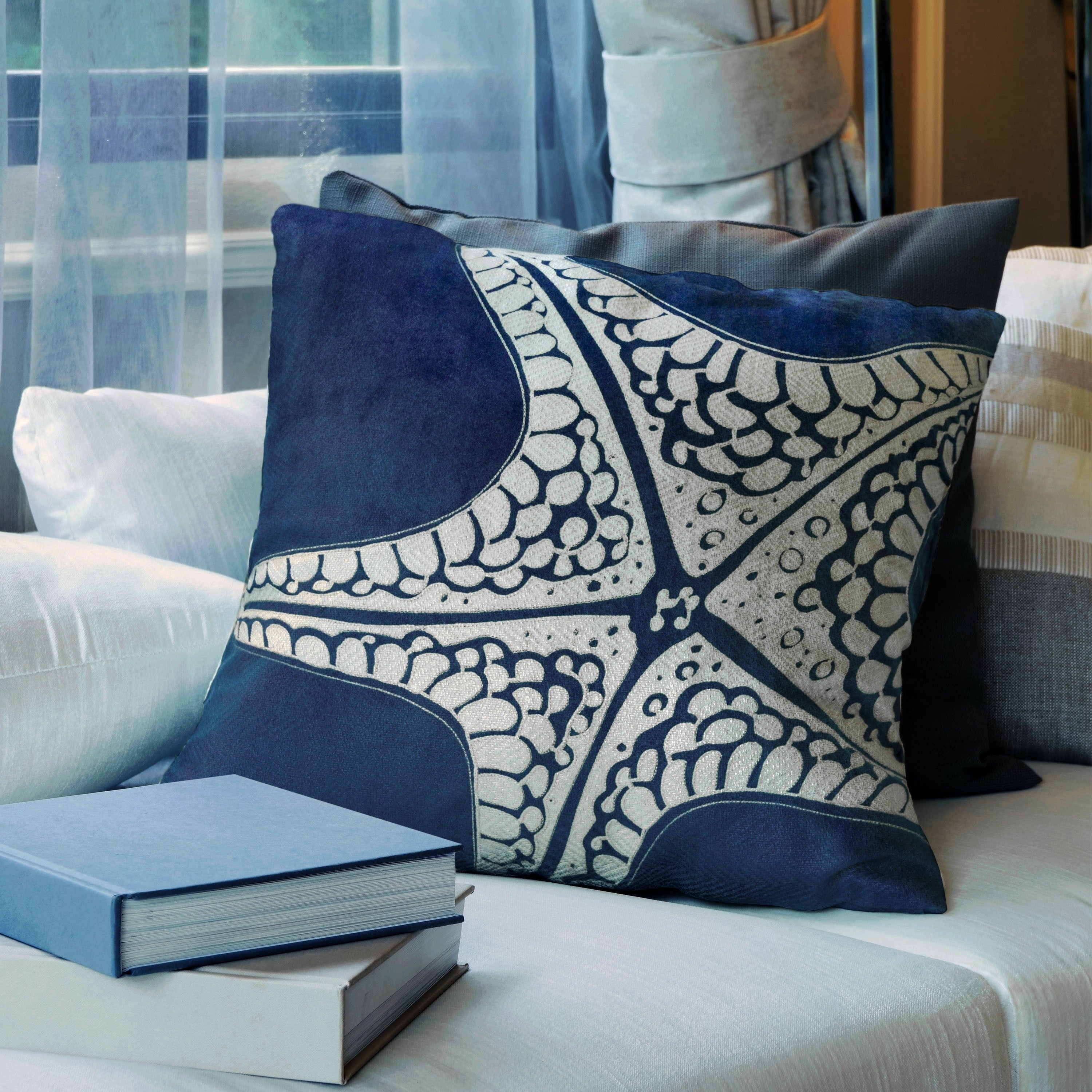 Porch Den Stuart Indigo Star Fish Accent Pillows Set Of 2