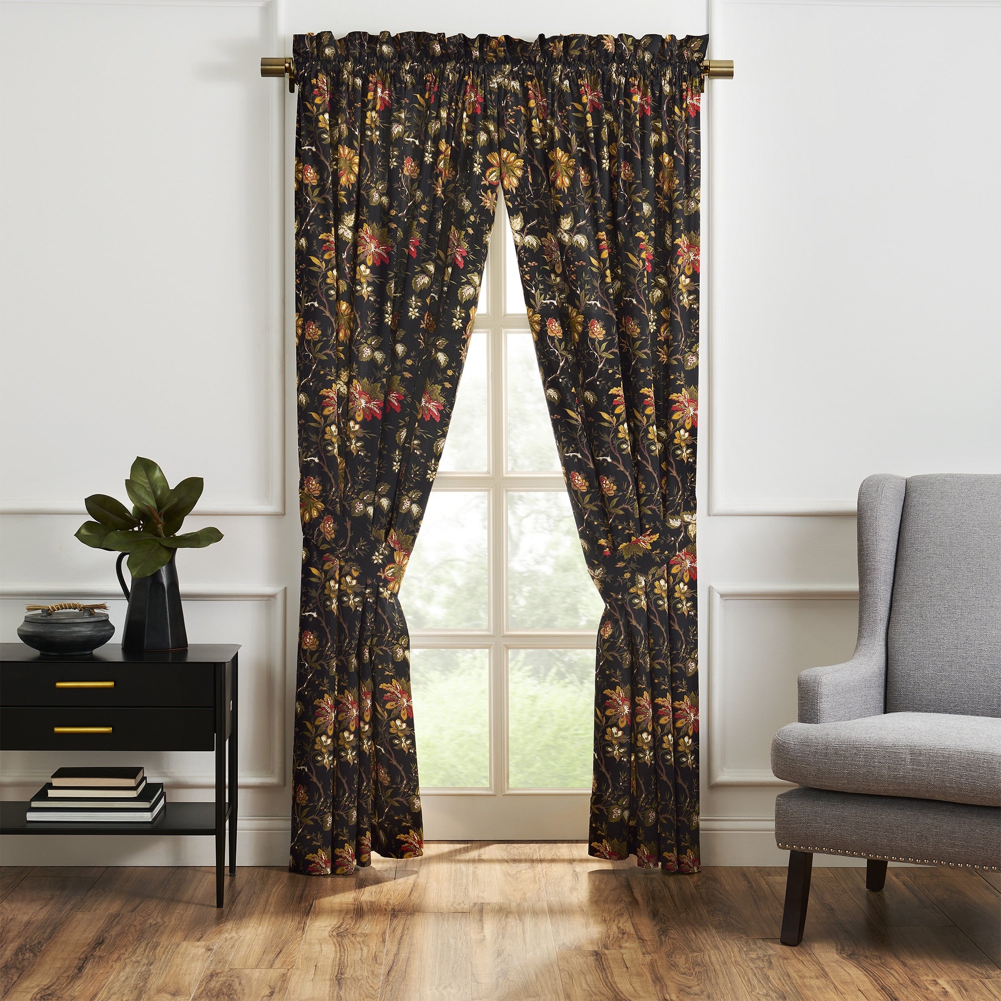 Waverly Felicite Noir 100 Cotton Sateen Window Panel 84 X 50 Noir