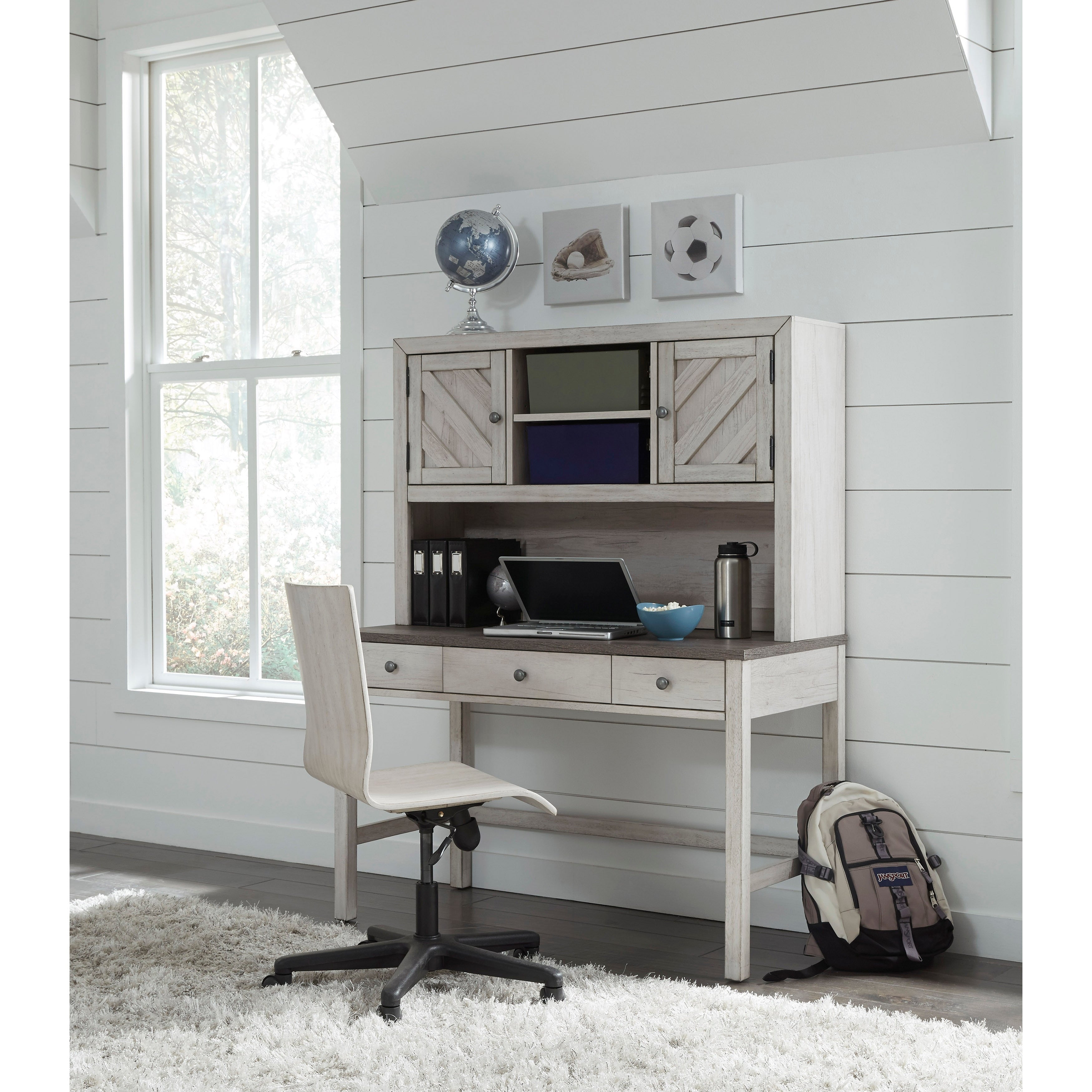 Weathered Grey Farmhouse Desk And Hutch With Usb Port