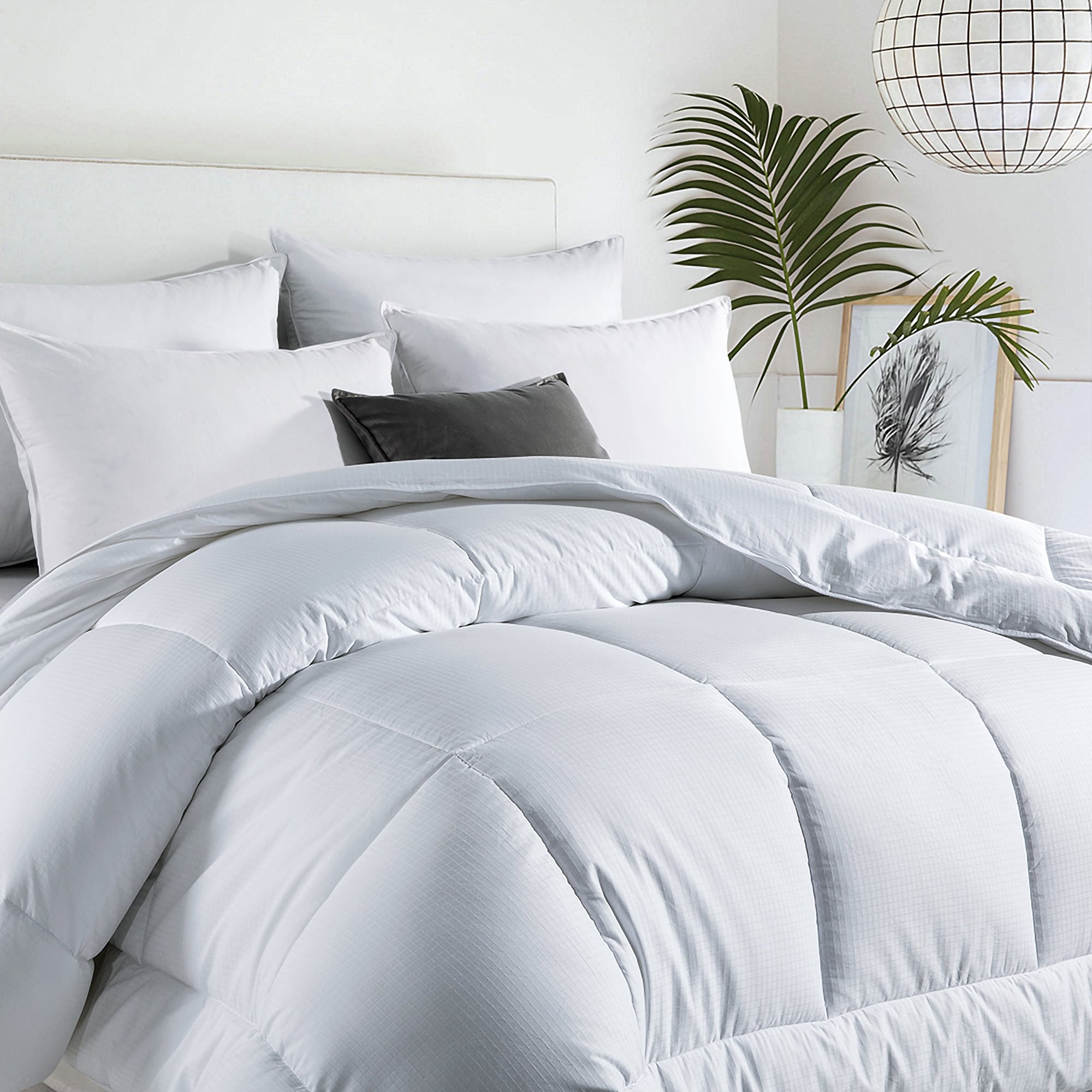 Porch Den La Puente White Cotton Down Alternative Year Round Duvet Comforter