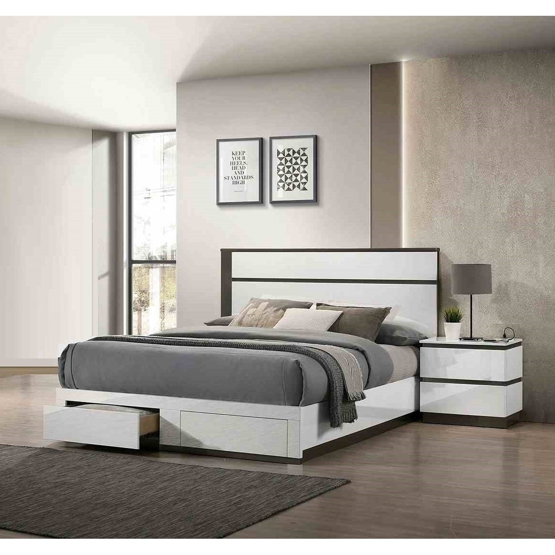 White Finish Footboard Drawers Bed Two Nightstands W Charging Port 3Pc Bedroom Set