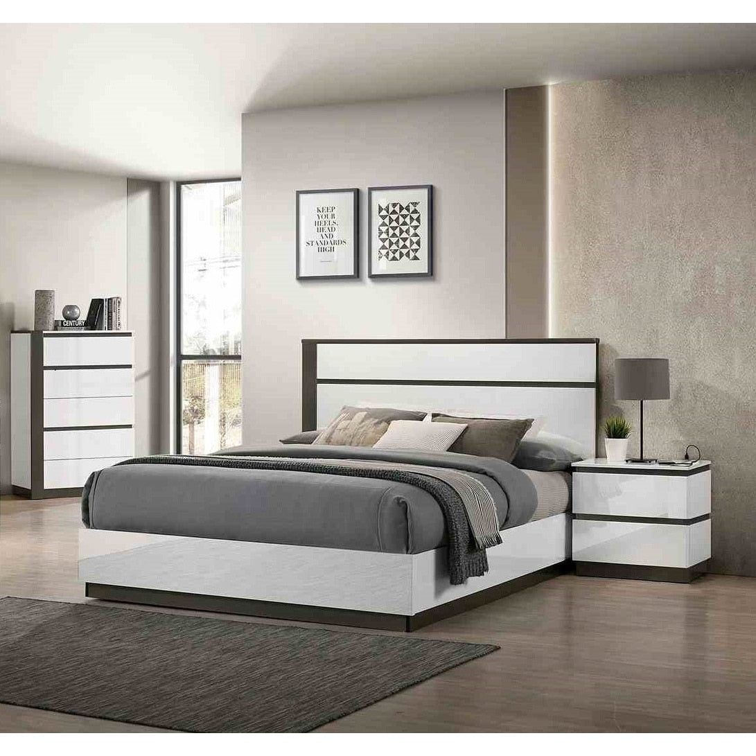 White Finish Modern 3Pc Wooden Bedroom Furniture Set