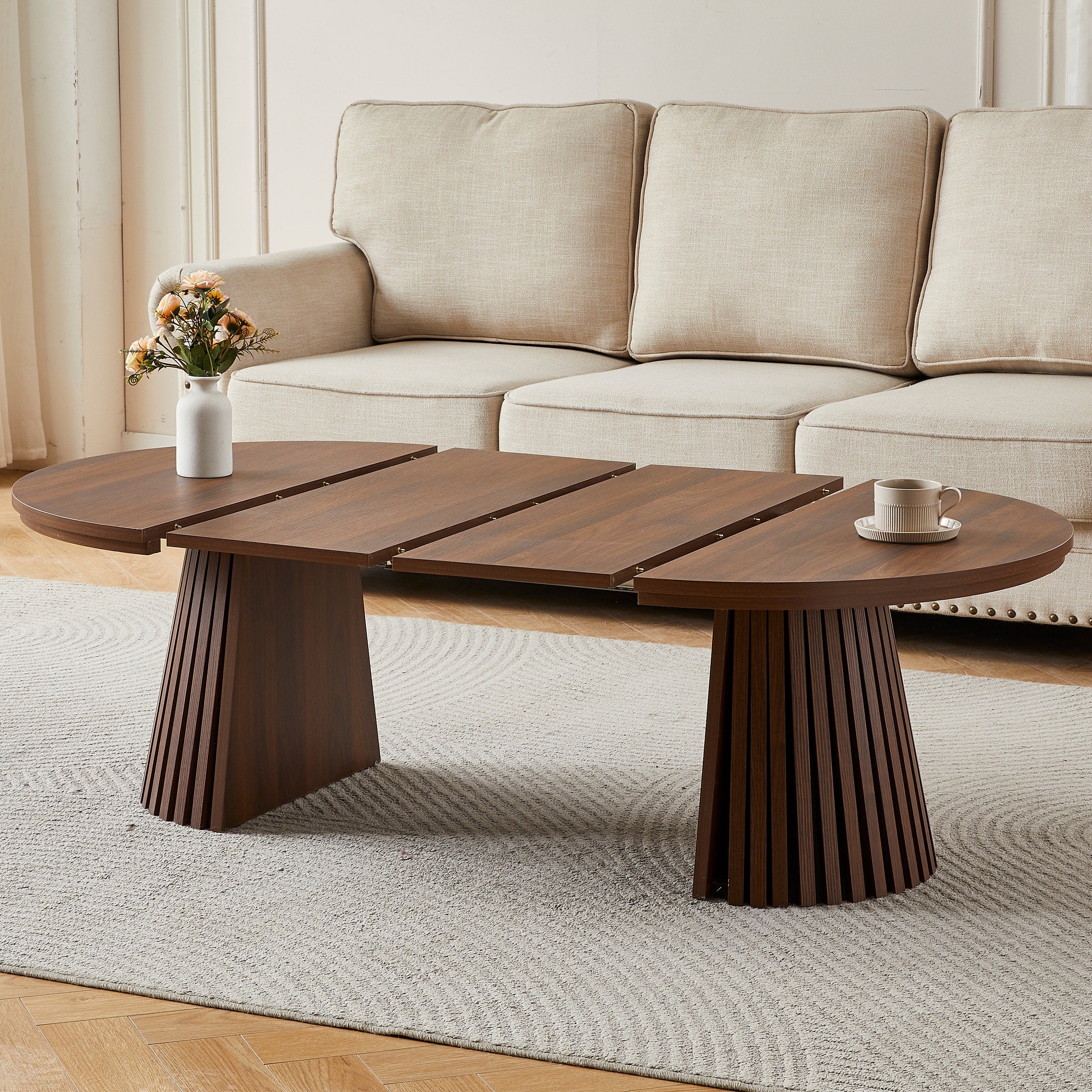 Wooden Oval Wooden Flexible And Extendable Coffee Table