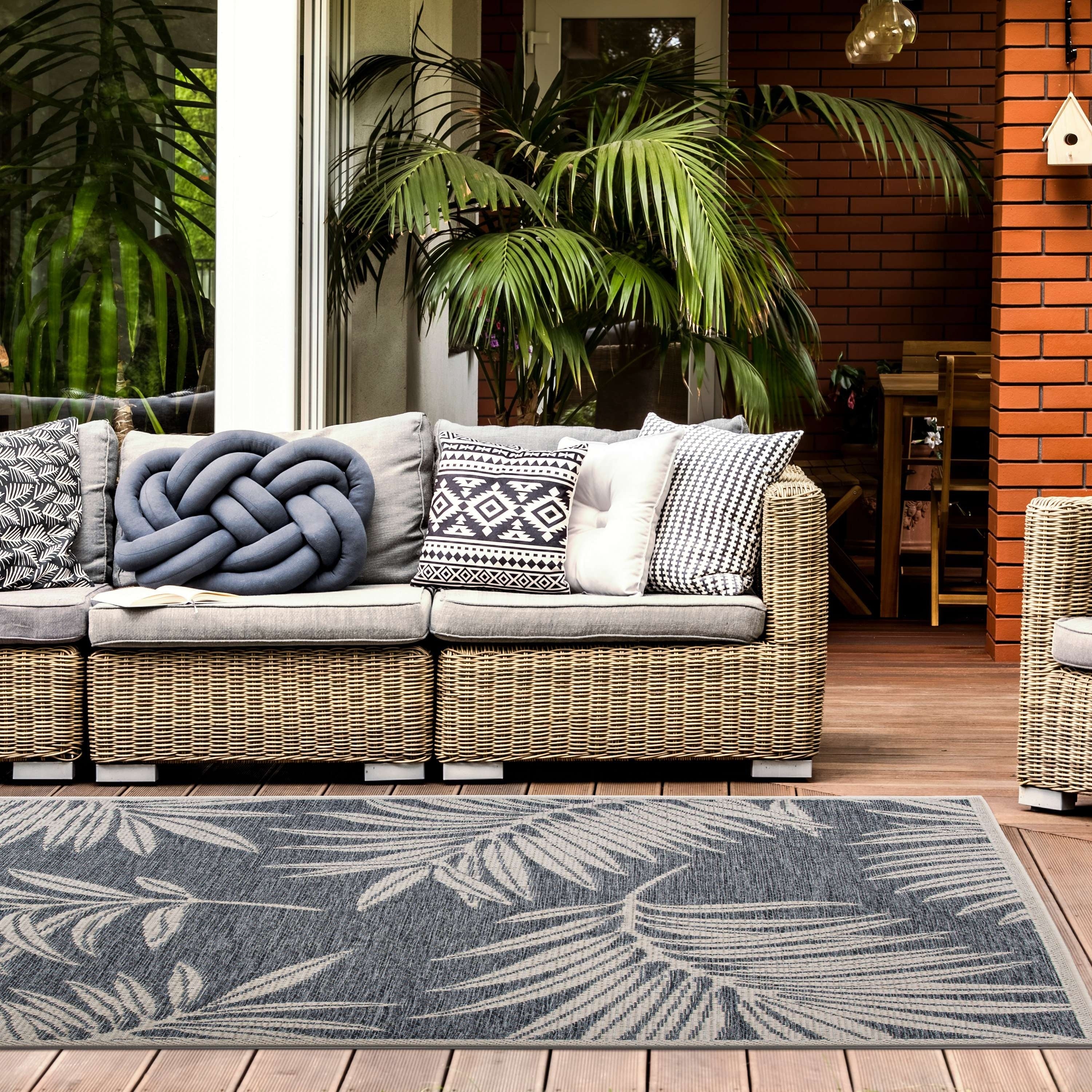 Contemporary Floral Indoor Outdoor Area Rug