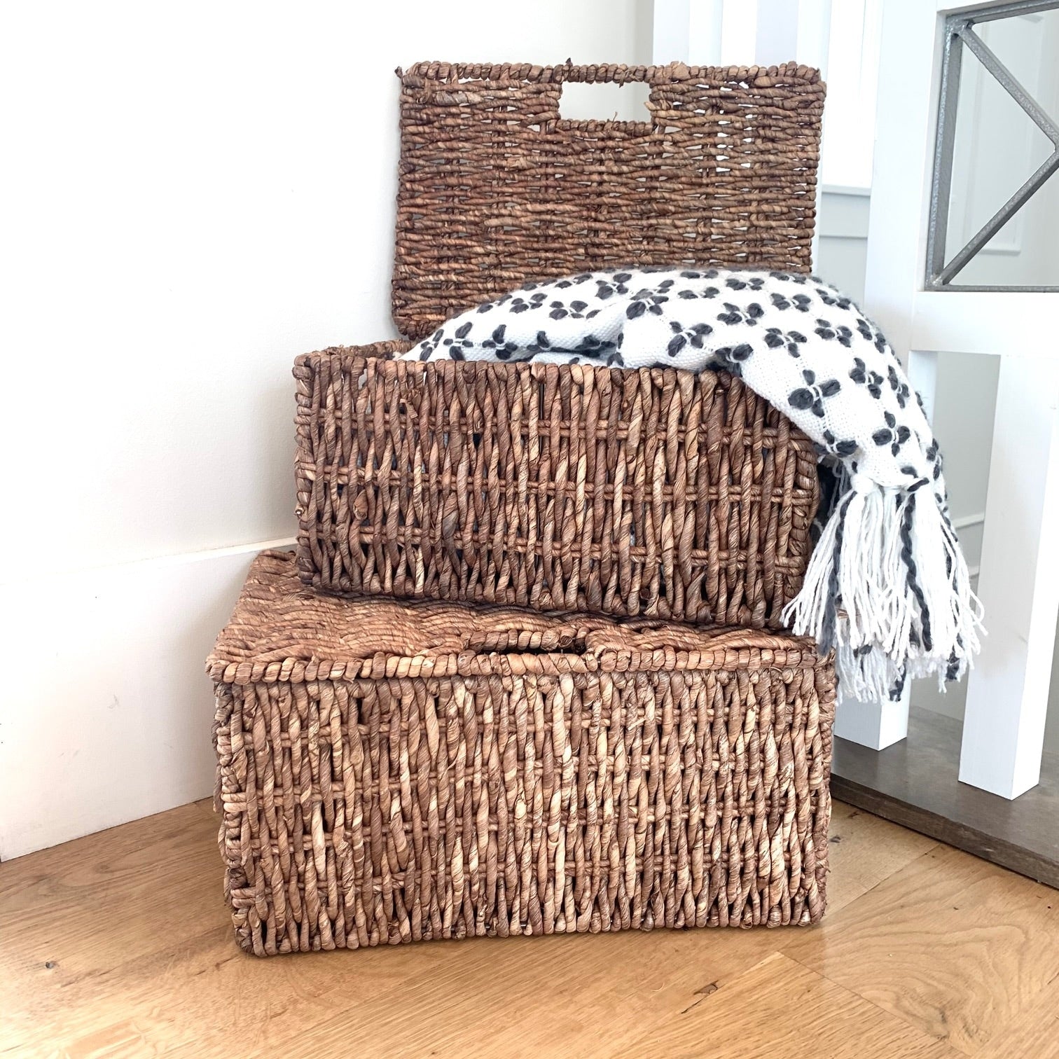 Woven Grass Rectangular Lidded Storage Baskets Set Of 2