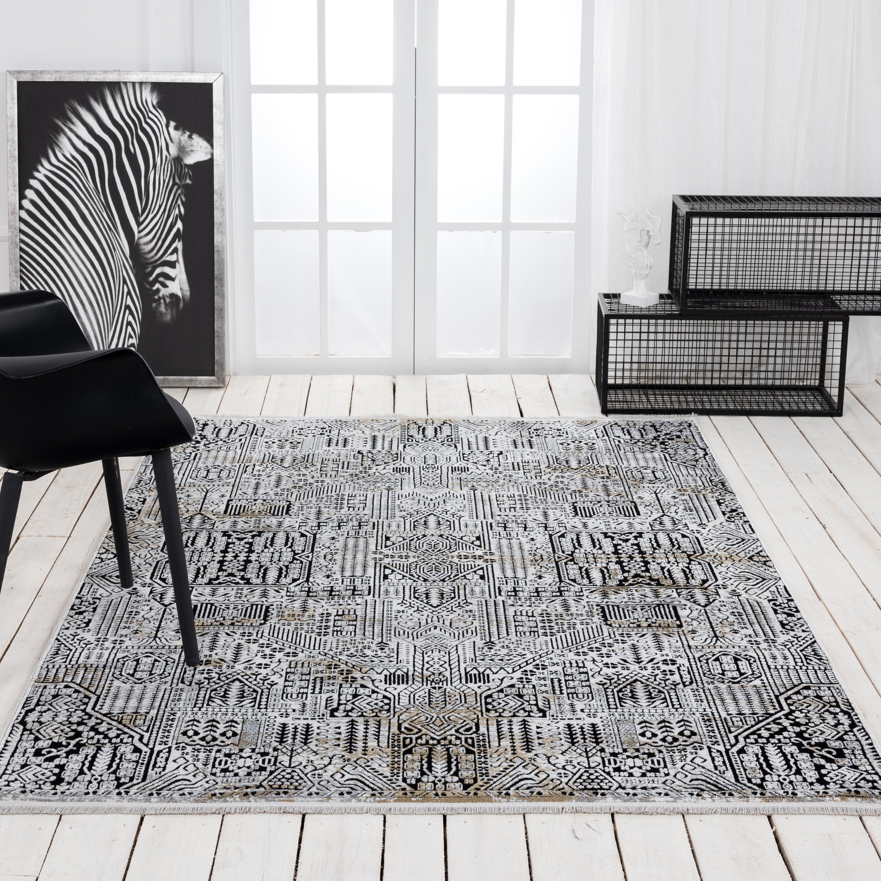 Xanthos Collection Black Cream Area Rug