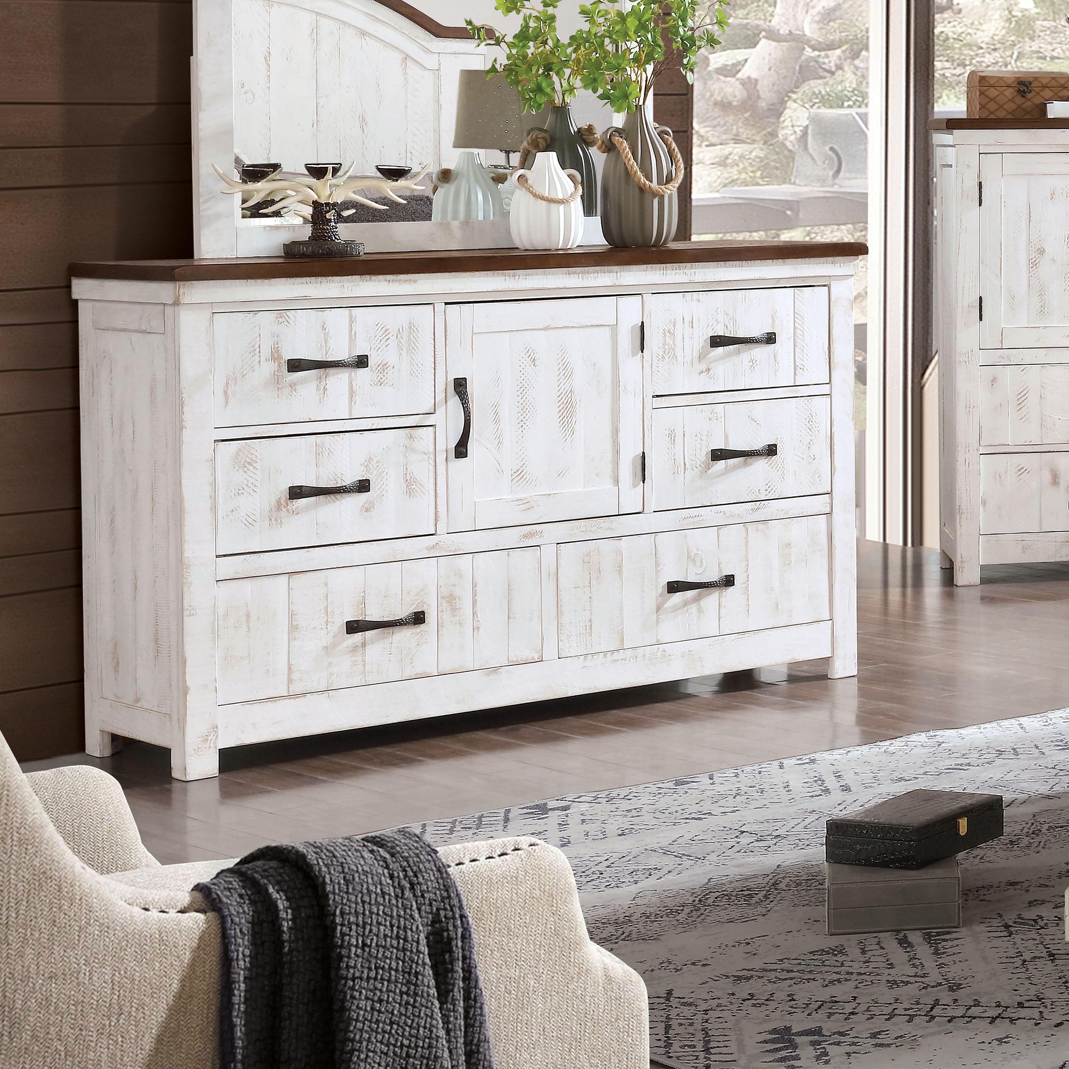 Furniture Of America Ynez Transitional Distressed White Dresser