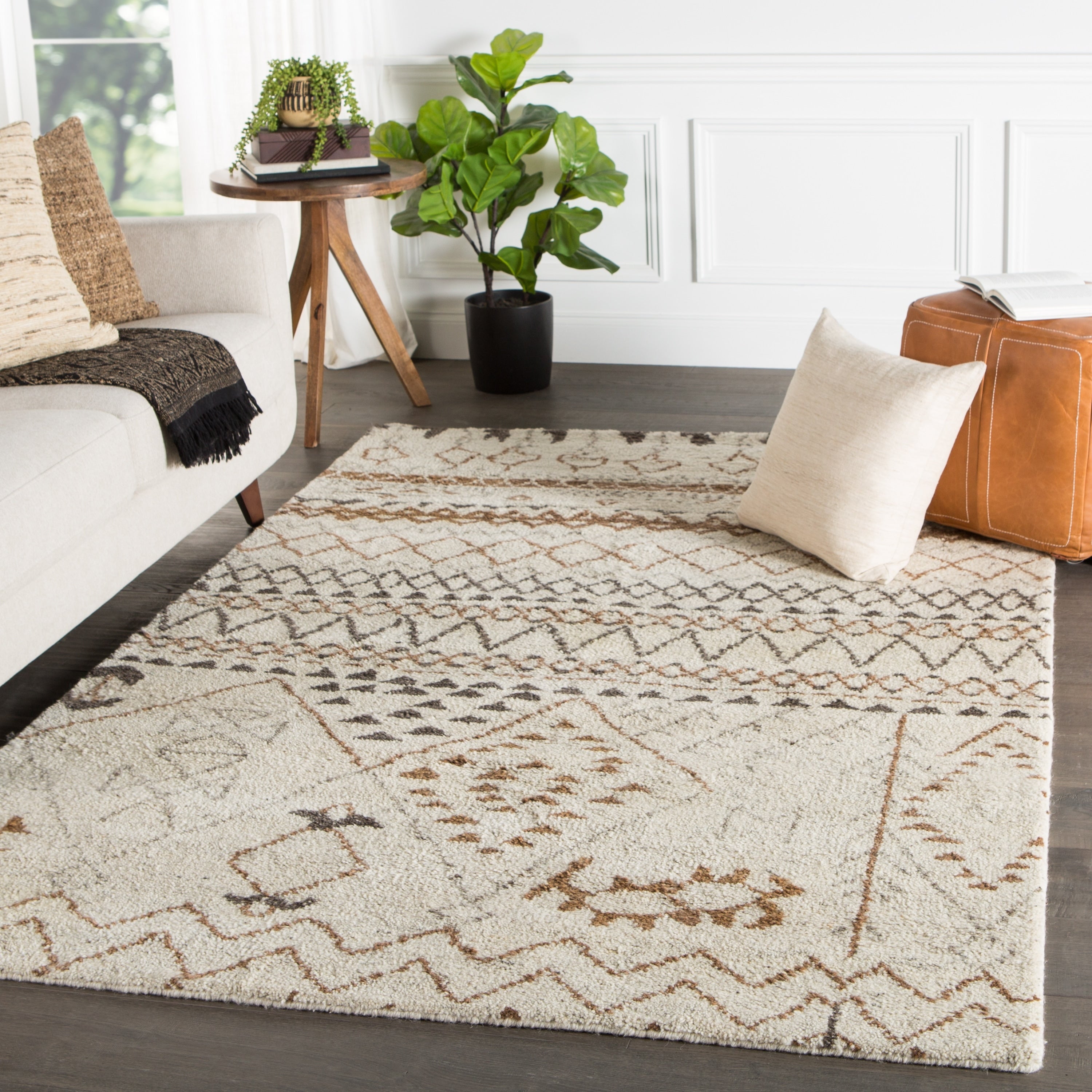 Zagora Hand Knotted Geometric Cream Brown Area Rug 8 X 10 710 X910