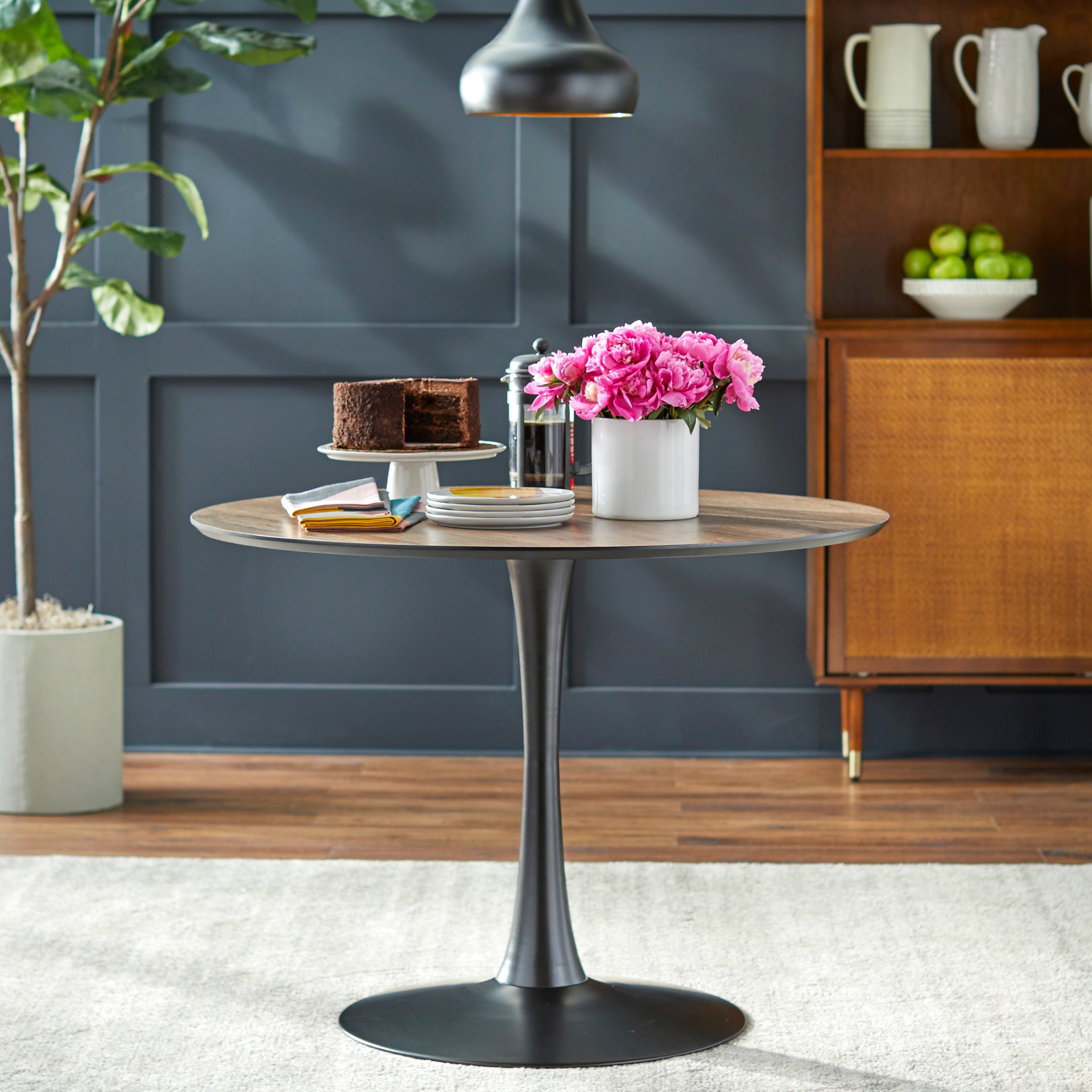 Angelo Home Kavitt Round Dining Table