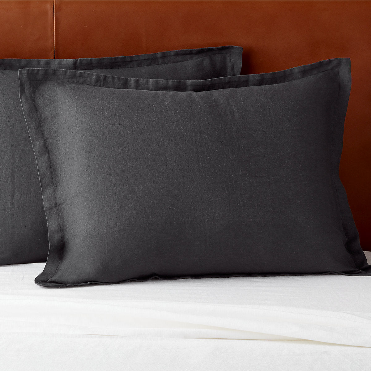 Classic EUROPEAN FLAXâ¢-Certified Linen Black Standard Pillowcases Set of 2