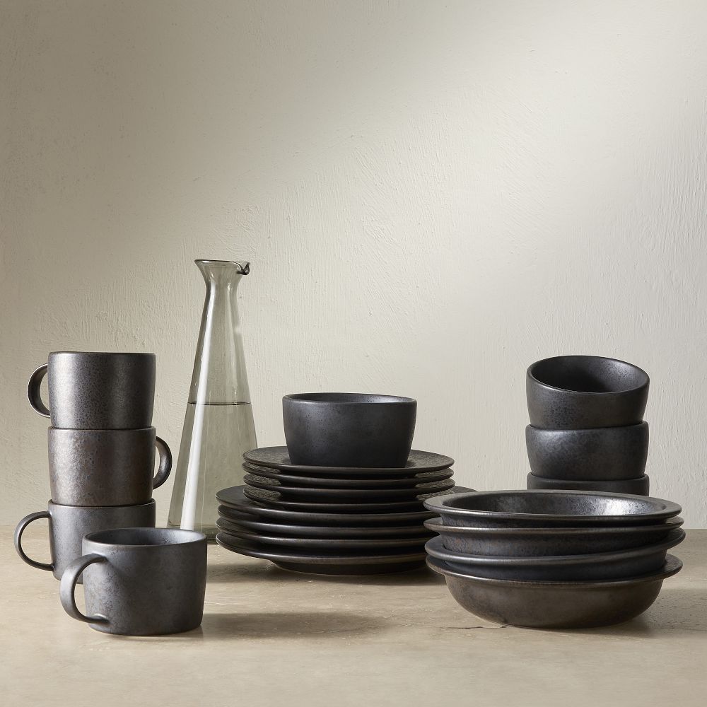 Lucia Wide Rim Dinnerware Collection