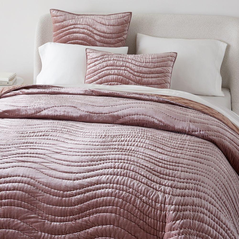 Lush Velvet Wave Bedspread & Pillowcases