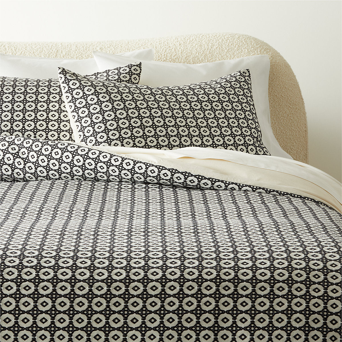 Melina Organic Cotton Black and Warm White King Pillow Shams Set of 2