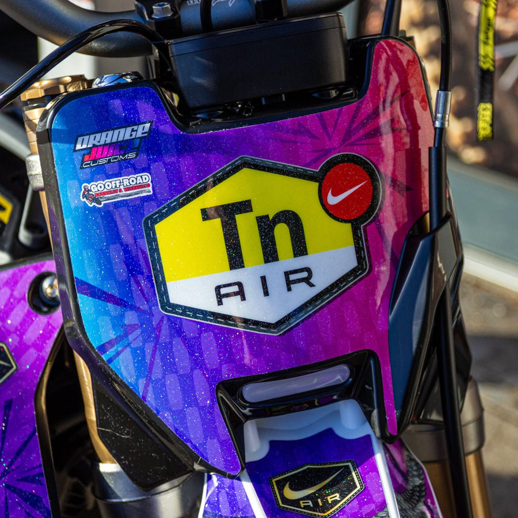 SUR RON HYPER BEE NIKE TN GRAPHICS KIT