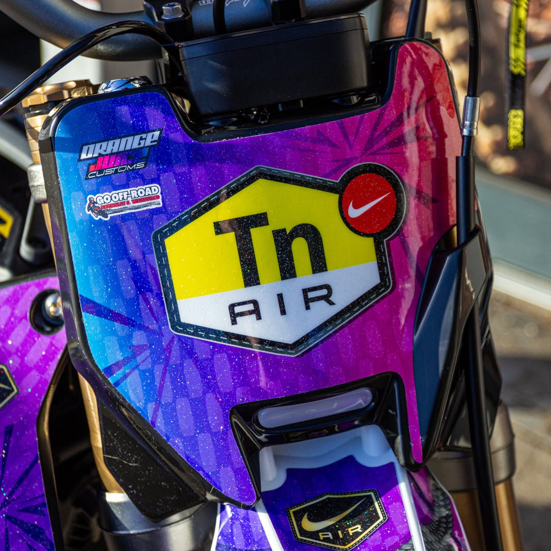 SUR RON HYPER BEE NIKE TN GRAPHICS KIT