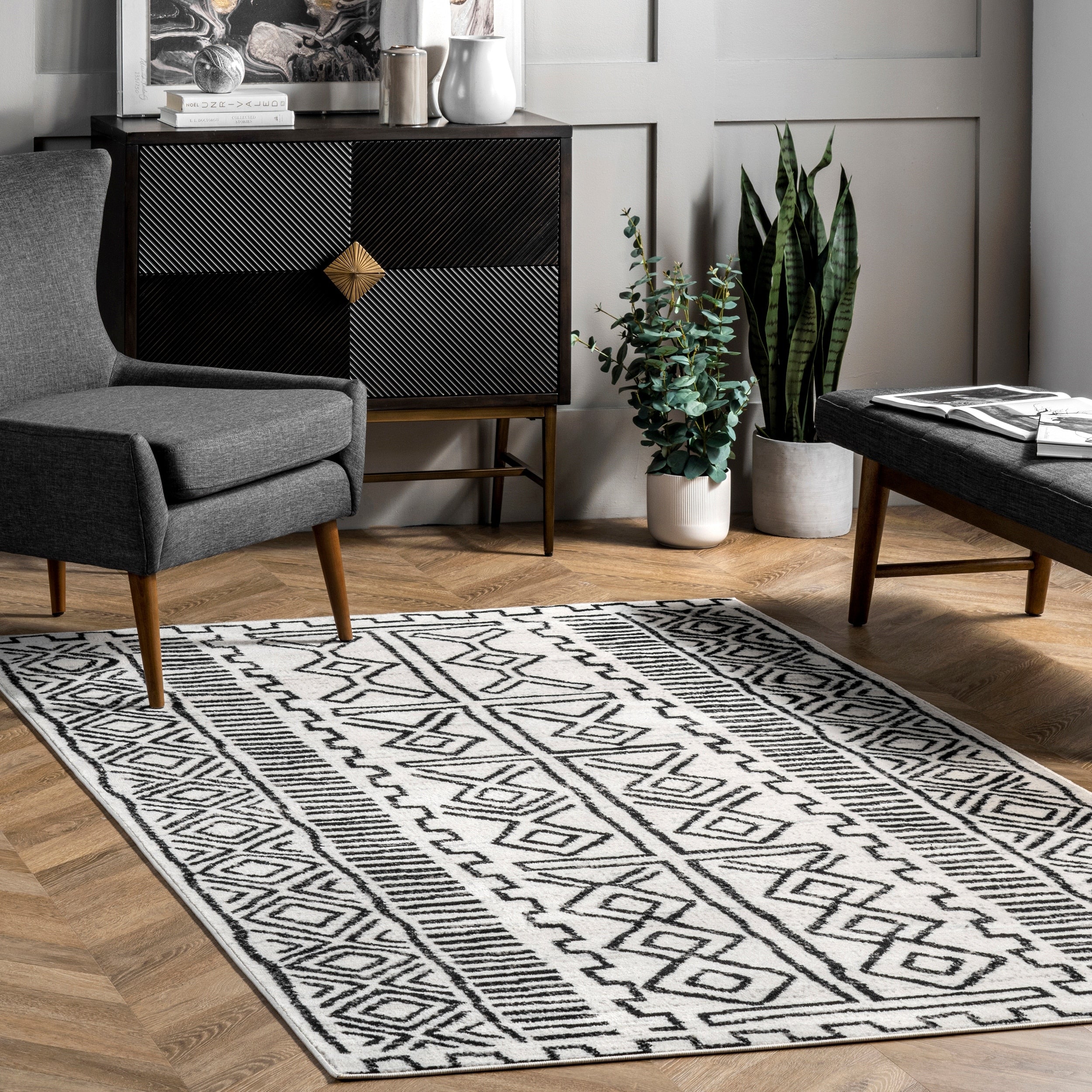 Nuloom Alisa Tribal Area Rug